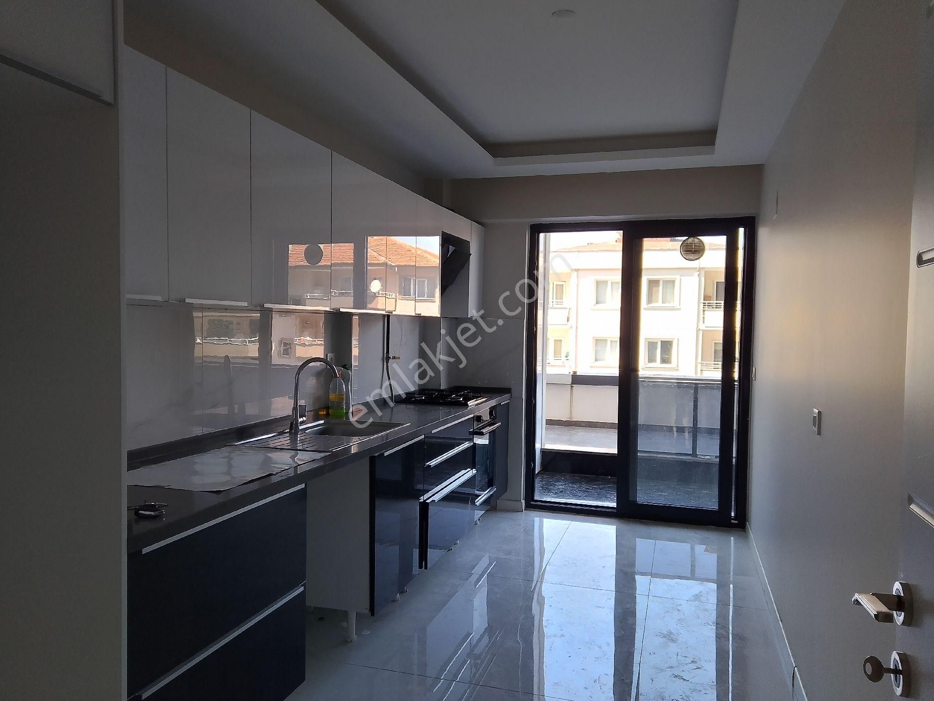 Bursa Nilüfer Beşevler Konak Cadüstü Yeni3+1kapalı Otoparklı Metroya Ve Ulaşıma Yakın Kiralık Dairee