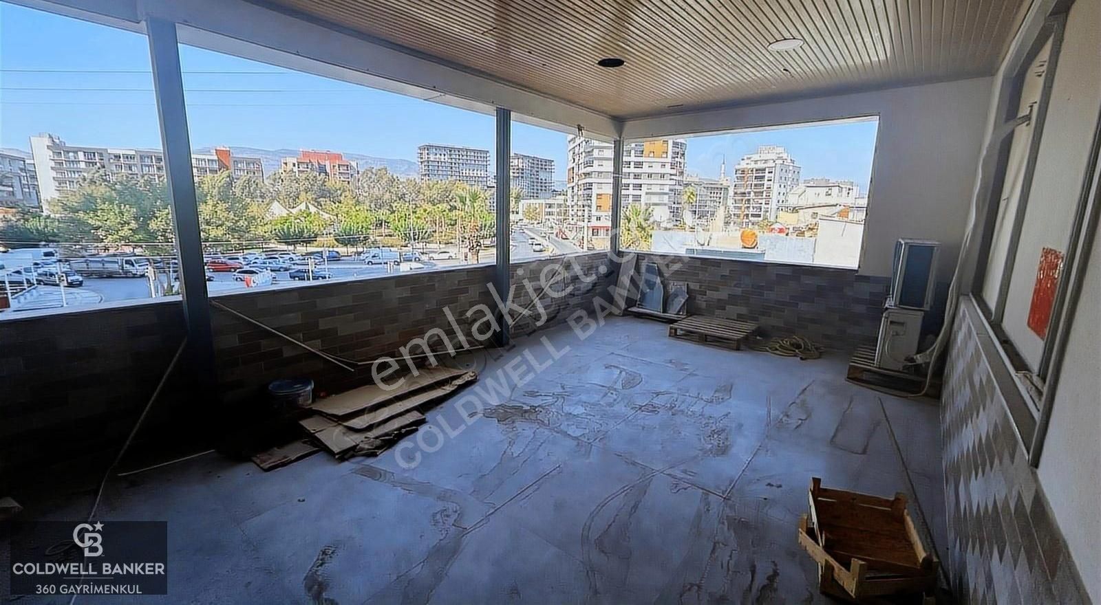 Yıldırım Beyazıt Caddesi Kiralık Köşe Dükkan - Görsel 18