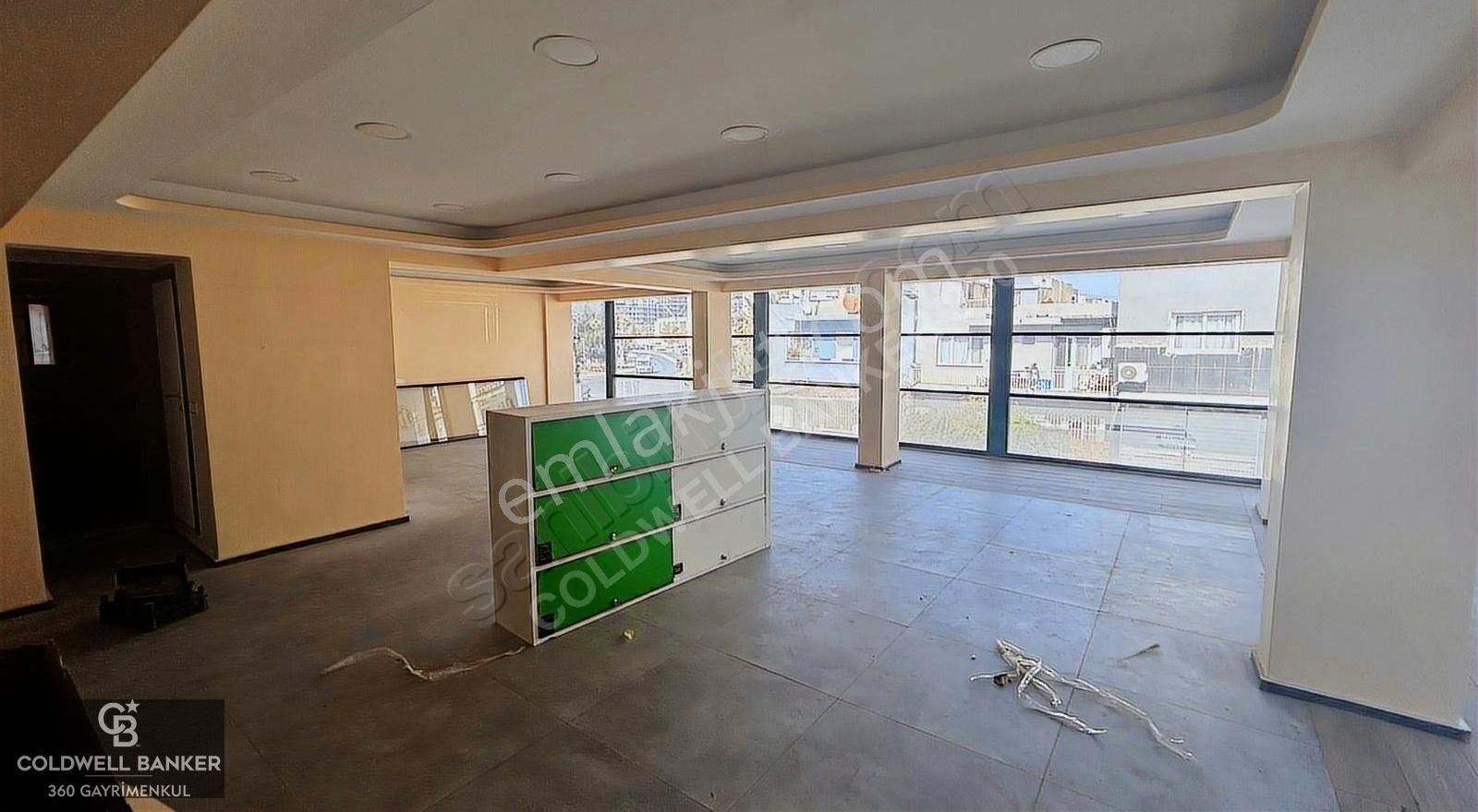 Yıldırım Beyazıt Caddesi Kiralık Köşe Dükkan - Görsel 14