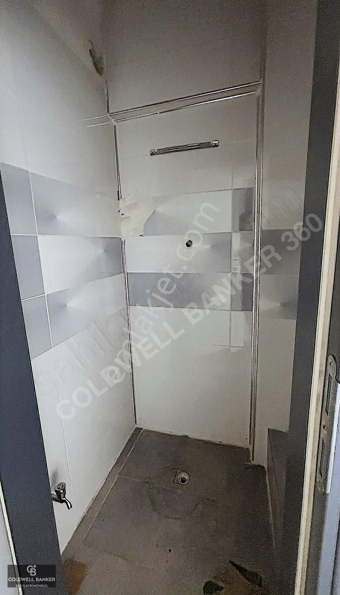 Yıldırım Beyazıt Caddesi Kiralık Köşe Dükkan - Görsel 7