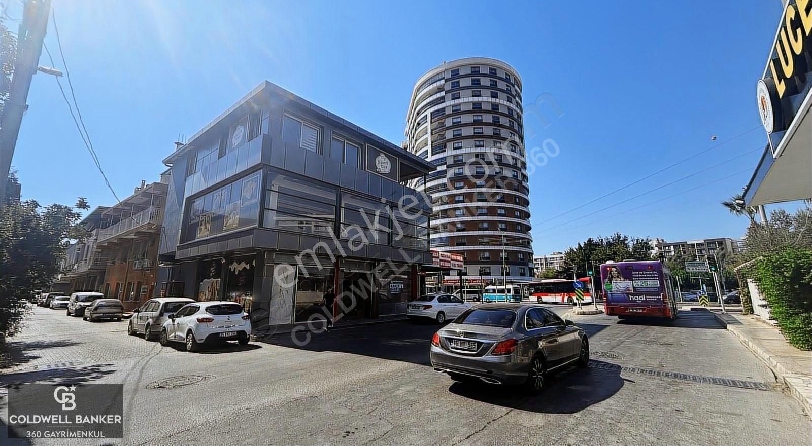 Yıldırım Beyazıt Caddesi Kiralık Köşe Dükkan - Görsel 6