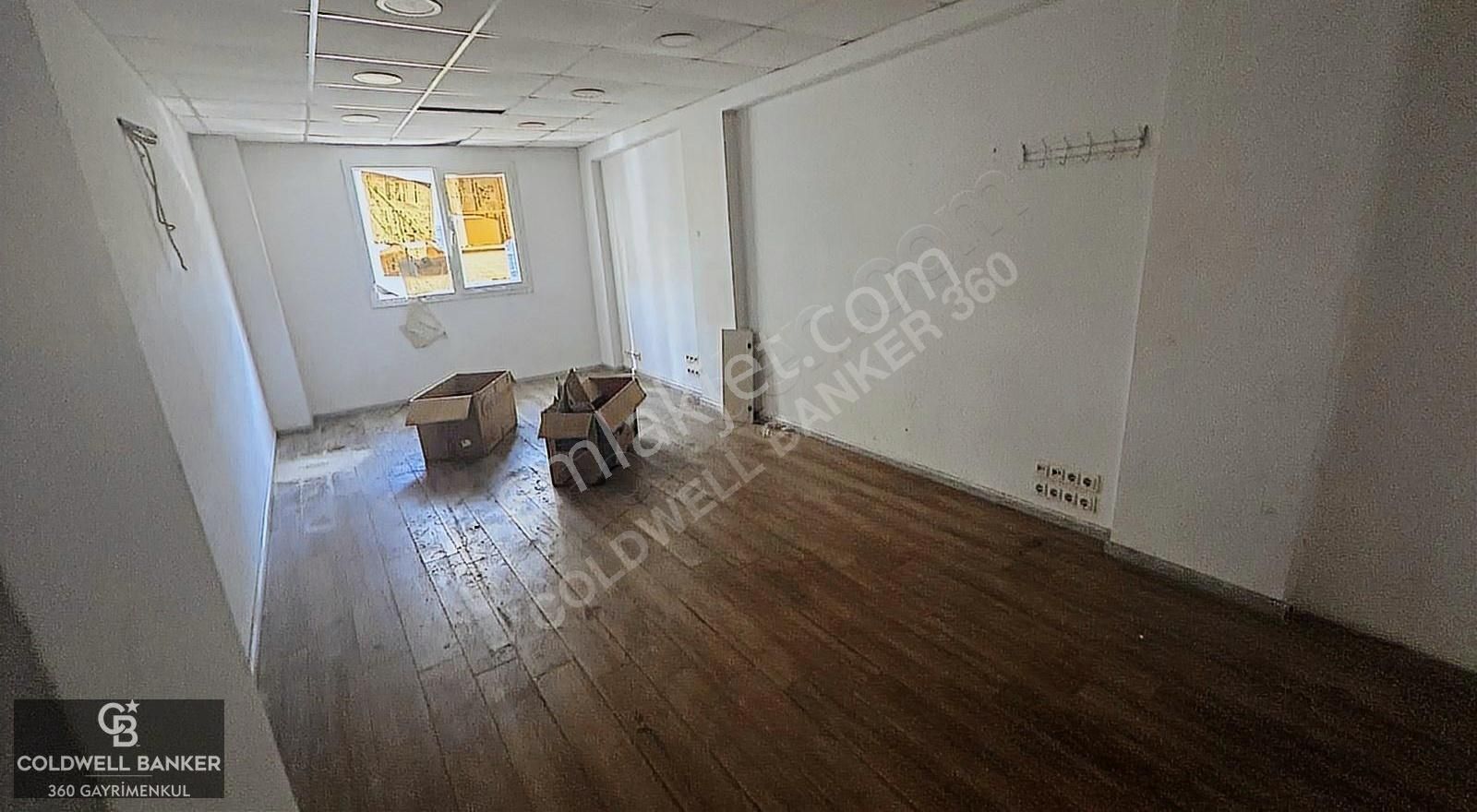 Yıldırım Beyazıt Caddesi Kiralık Köşe Dükkan - Görsel 11