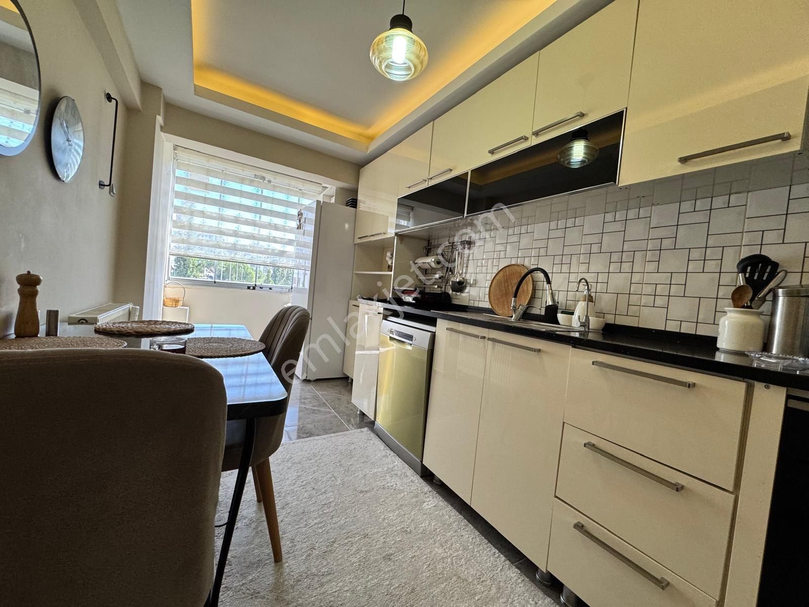 Mülk Sahibinden Tadilatlı Kilerli Ayrı Wc Li Yalıtımlı Daire