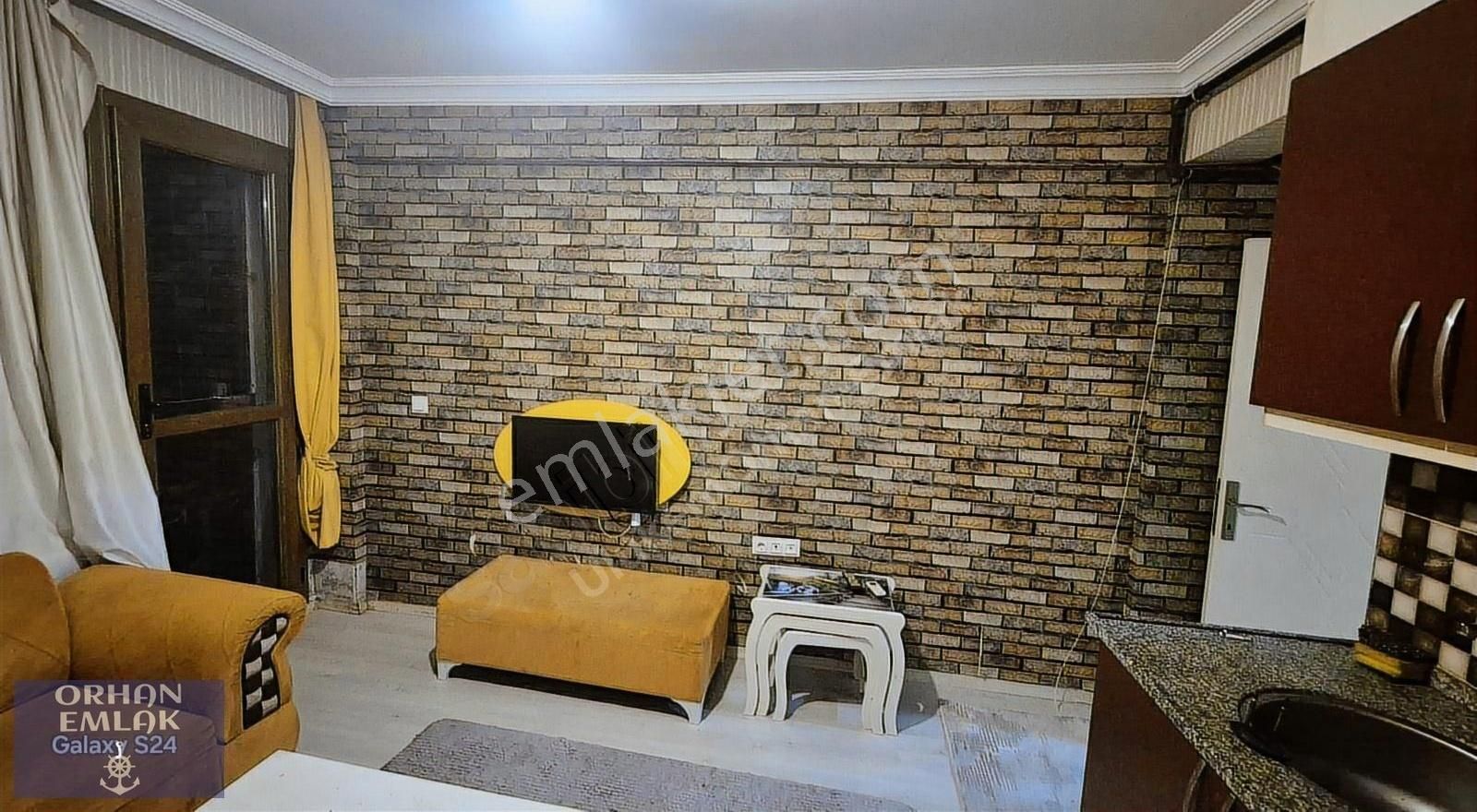 Acil Satılık 1+1 Açık Mutfak Eşyalı Boş Daire