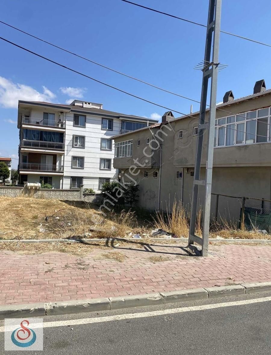 Silivri Yeni Mahalle'de 4 Kat 372m İmarlı Satılık Arsa