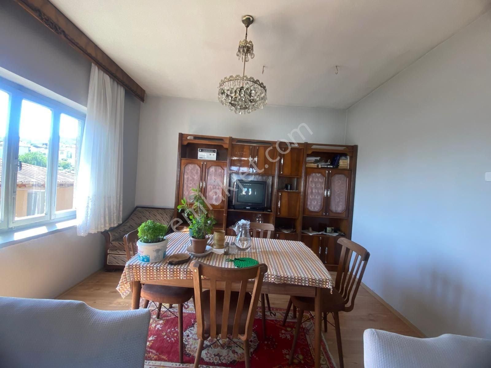 Bursa Orhangazi Dutluca Mahallesinde Göl Manzaralı Satılık 3+1 İmarlı Köy Evi - Görsel 6