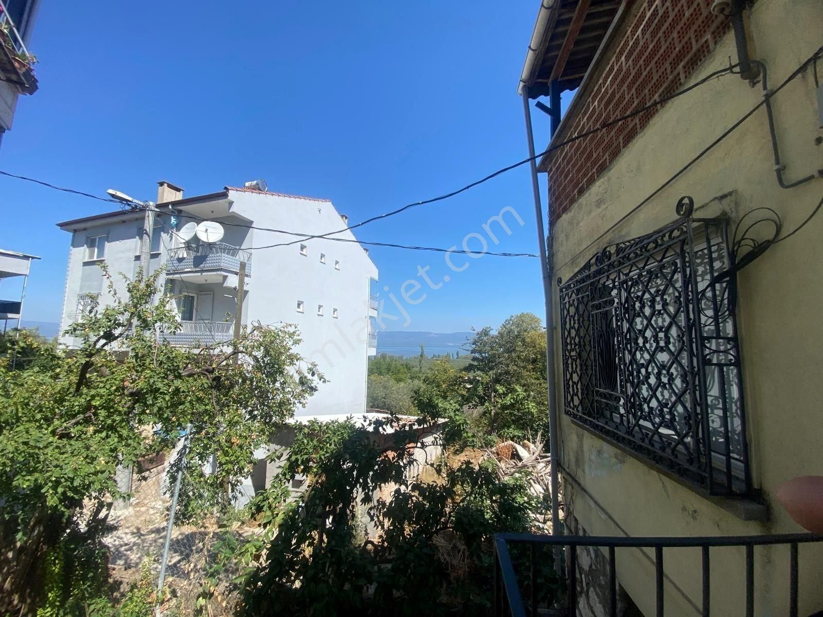 Bursa Orhangazi Dutluca Mahallesinde Göl Manzaralı Satılık 3+1 İmarlı Köy Evi - Görsel 15