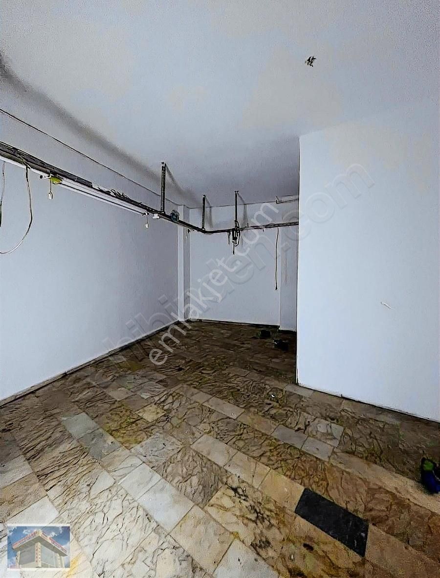 Zeytinburnu Veliefendide 500 M² Çok Amaçlı 2 Katlı Dükkan - Görsel 13