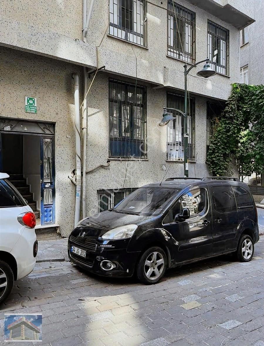 Zeytinburnu Veliefendide 500 M² Çok Amaçlı 2 Katlı Dükkan - Görsel 14