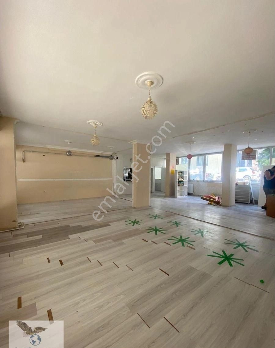 Avcılar Cihangirde 160m2 Kiralık Dükkan