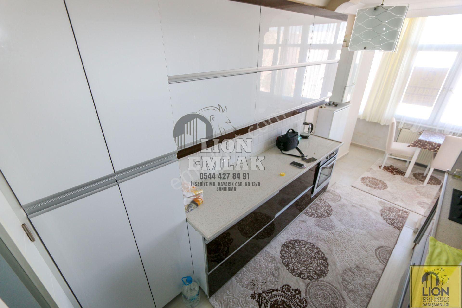 Bandırma Levent'te Full Deniz Manzaralı 3+1 Eşyalı Kiralık Daire