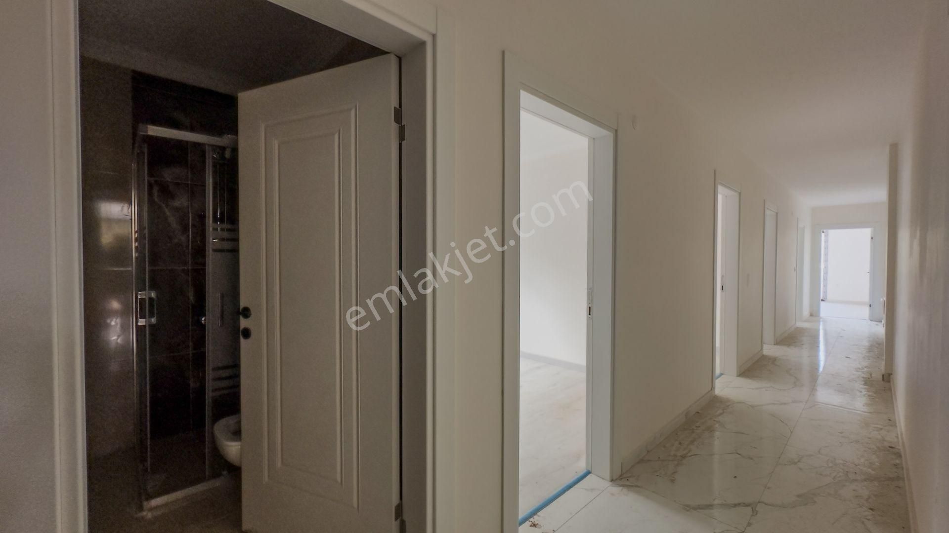 No:10 Gayrimenkul’den Butik Sitede, 3+1, Ebeveyn Banyolu, Yüksek Giriş Lüks Daire! - Görsel 2