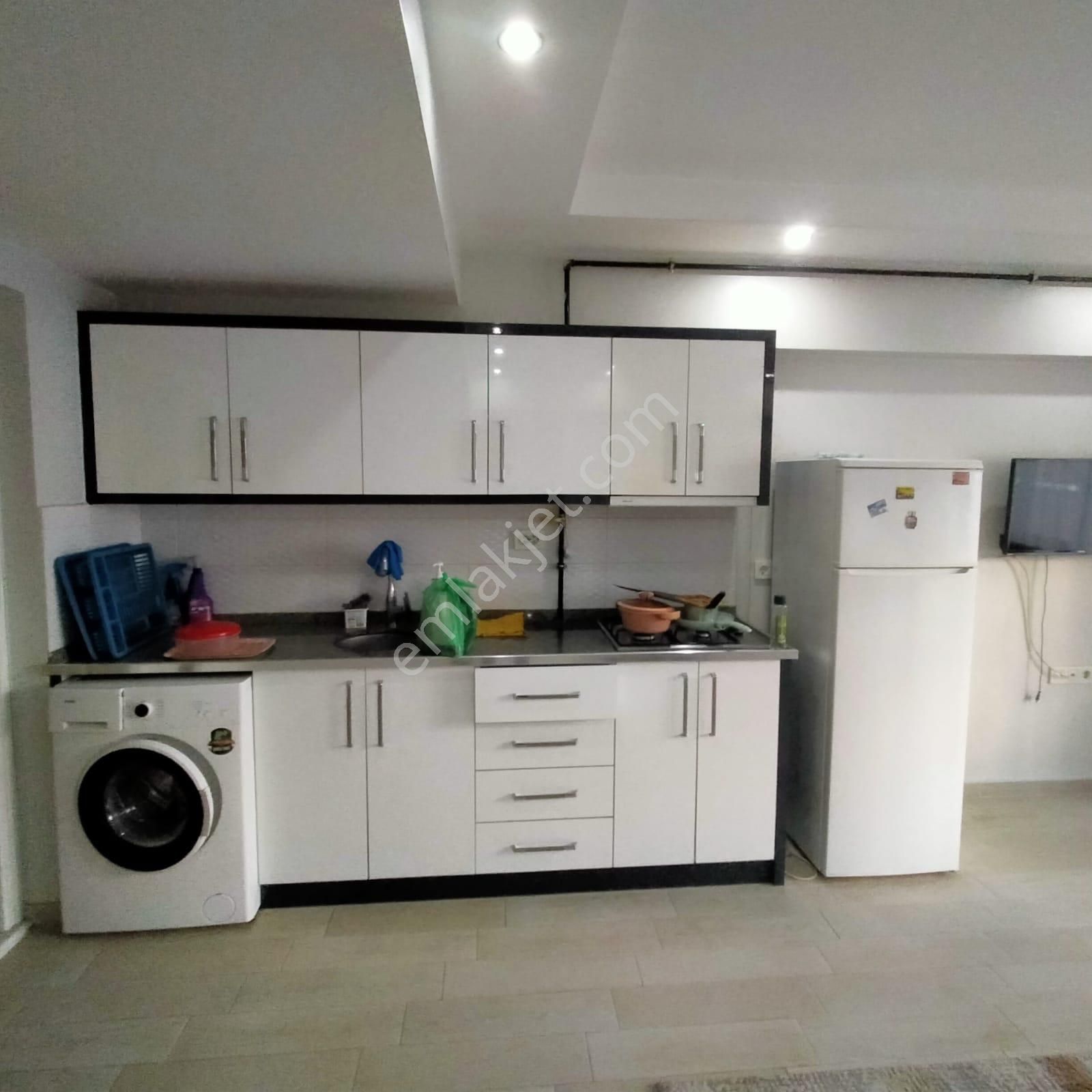 Ender Uysal Gayrimenkulden Üniversiteye Yakın 1+1 Lüx Eşyalı Apart..