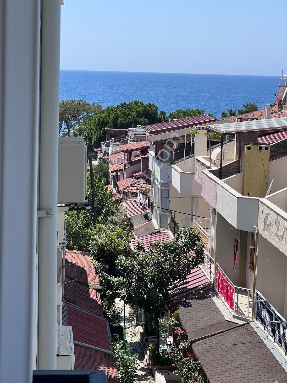 Özderede Denıze 1 Dakıka Yurume Mesafesınde Daıre