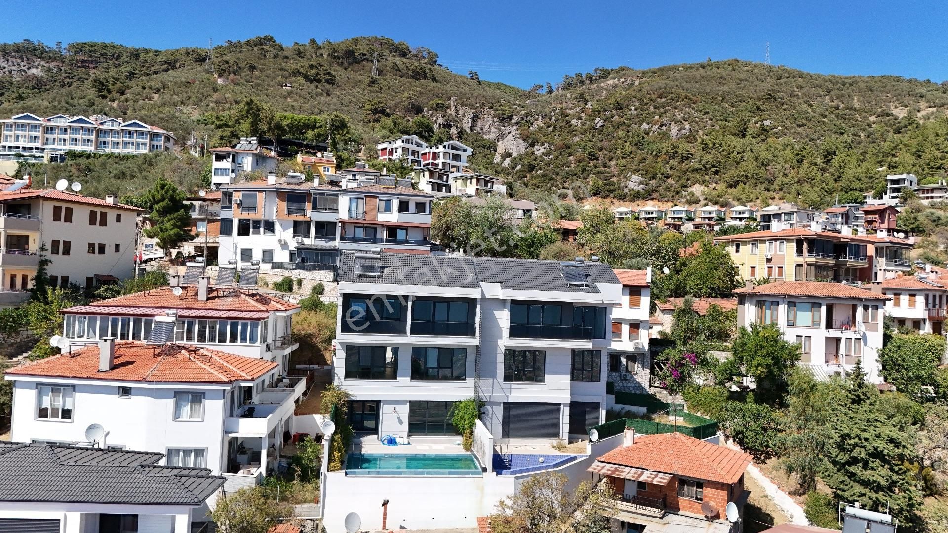Altınoluk'ta Ful Deniz Manzaralı Özel Havuzlu Villa - Görsel 3