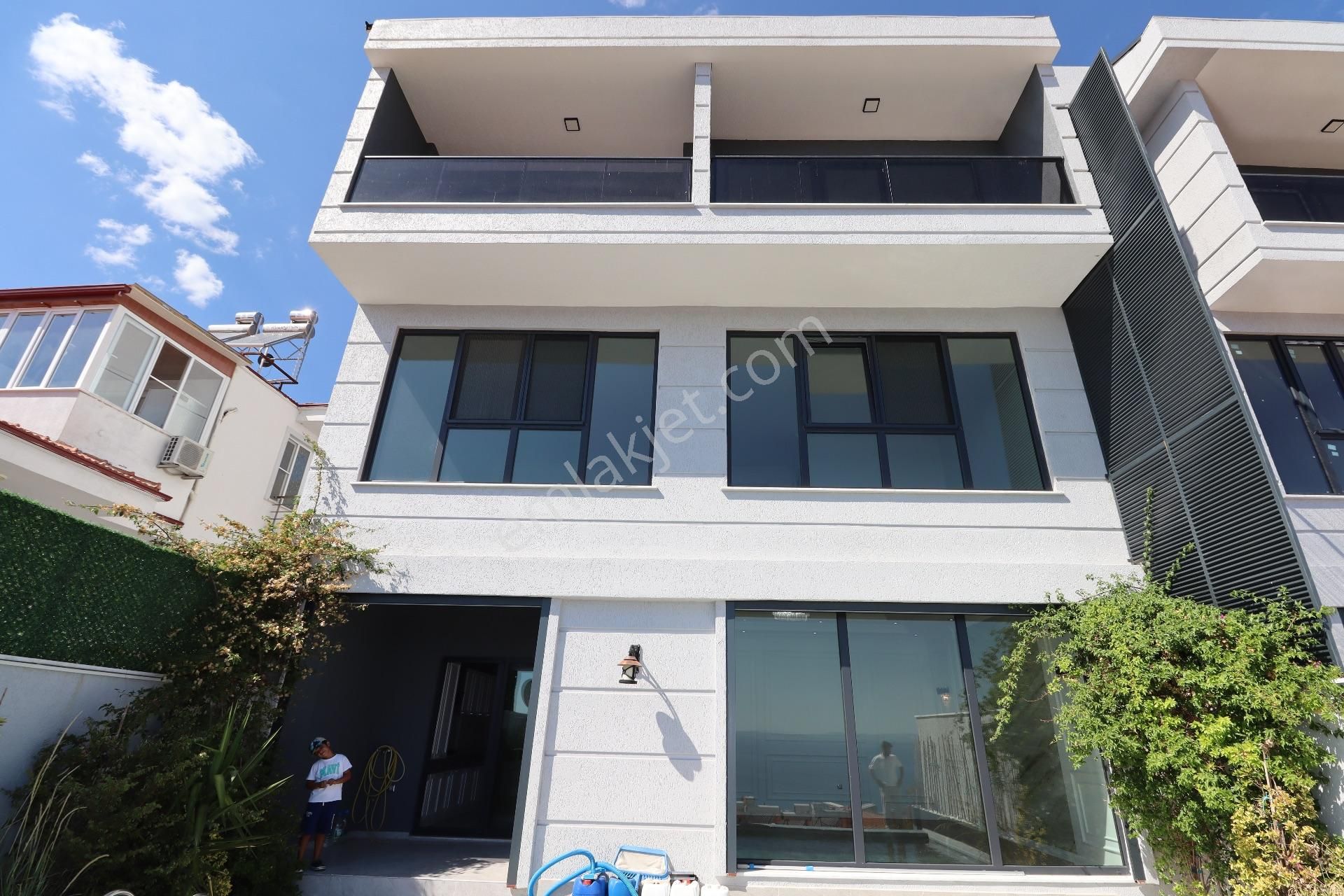 Altınoluk'ta Ful Deniz Manzaralı Özel Havuzlu Villa - Görsel 7