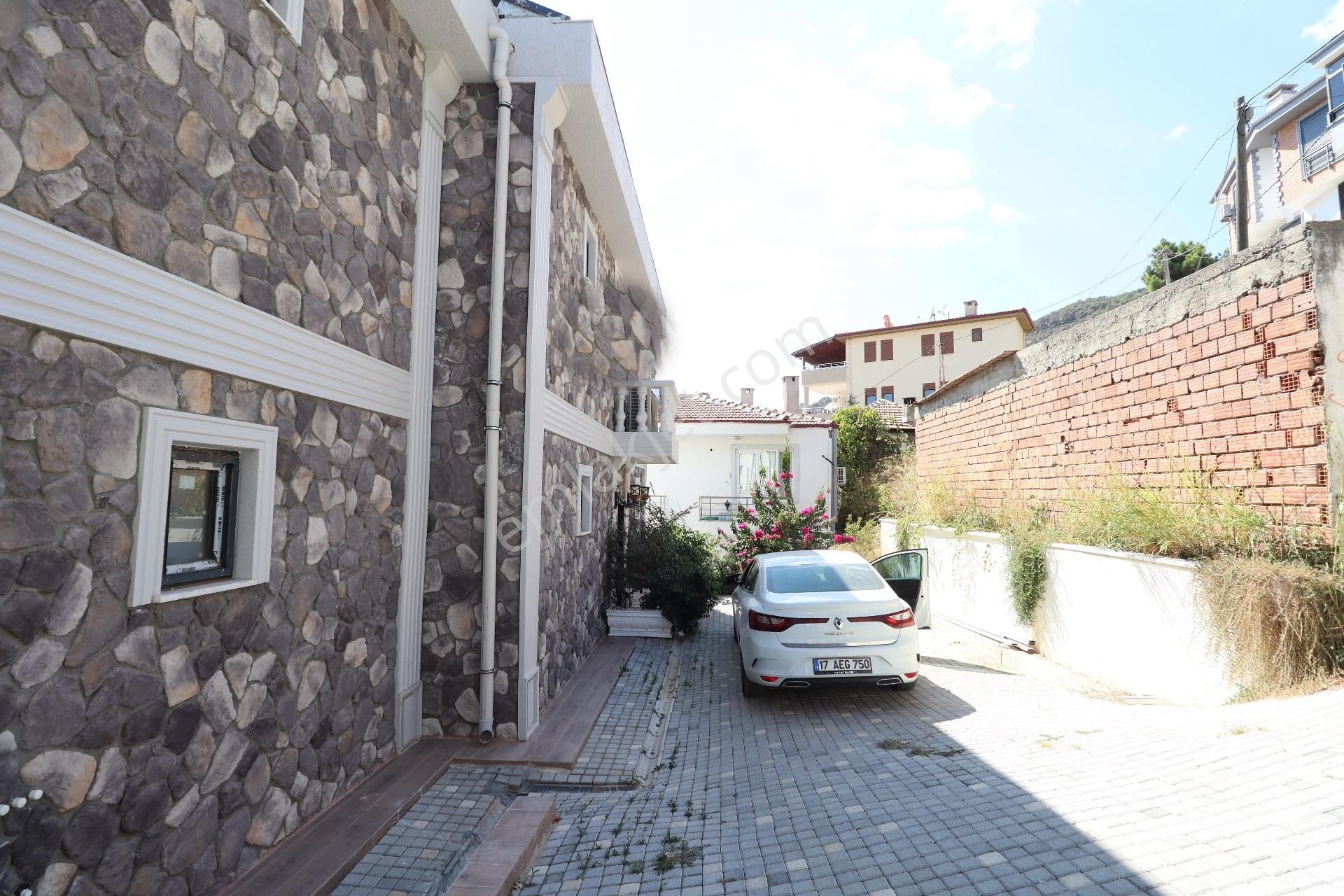 Altınoluk'ta Ful Deniz Manzaralı Özel Havuzlu Villa - Görsel 10
