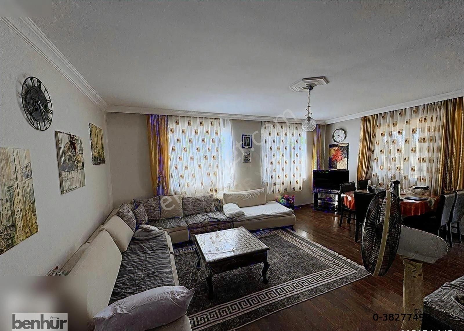 Korkuteli, Söğütcük'te, Satılık 230m2 Müstakil Ev