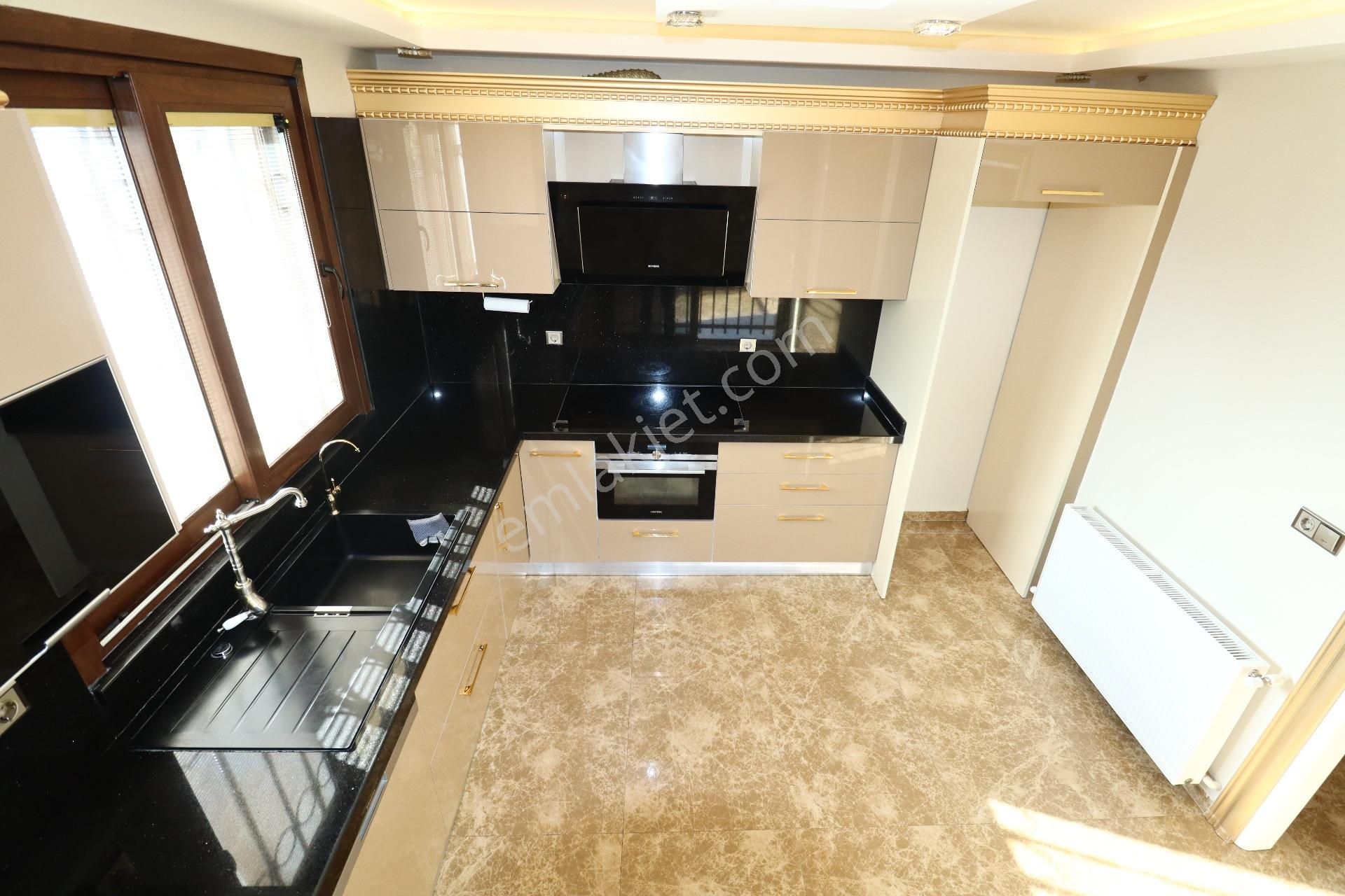 Altınoluk'ta 1400 M2 Arsa İçinde Satılık Villa5 - Görsel 33