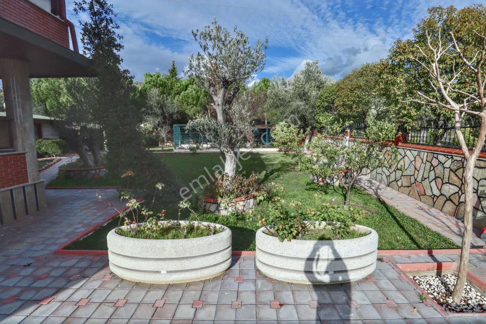 Altınoluk'ta 1400 M2 Arsa İçinde Satılık Villa5 - Görsel 16
