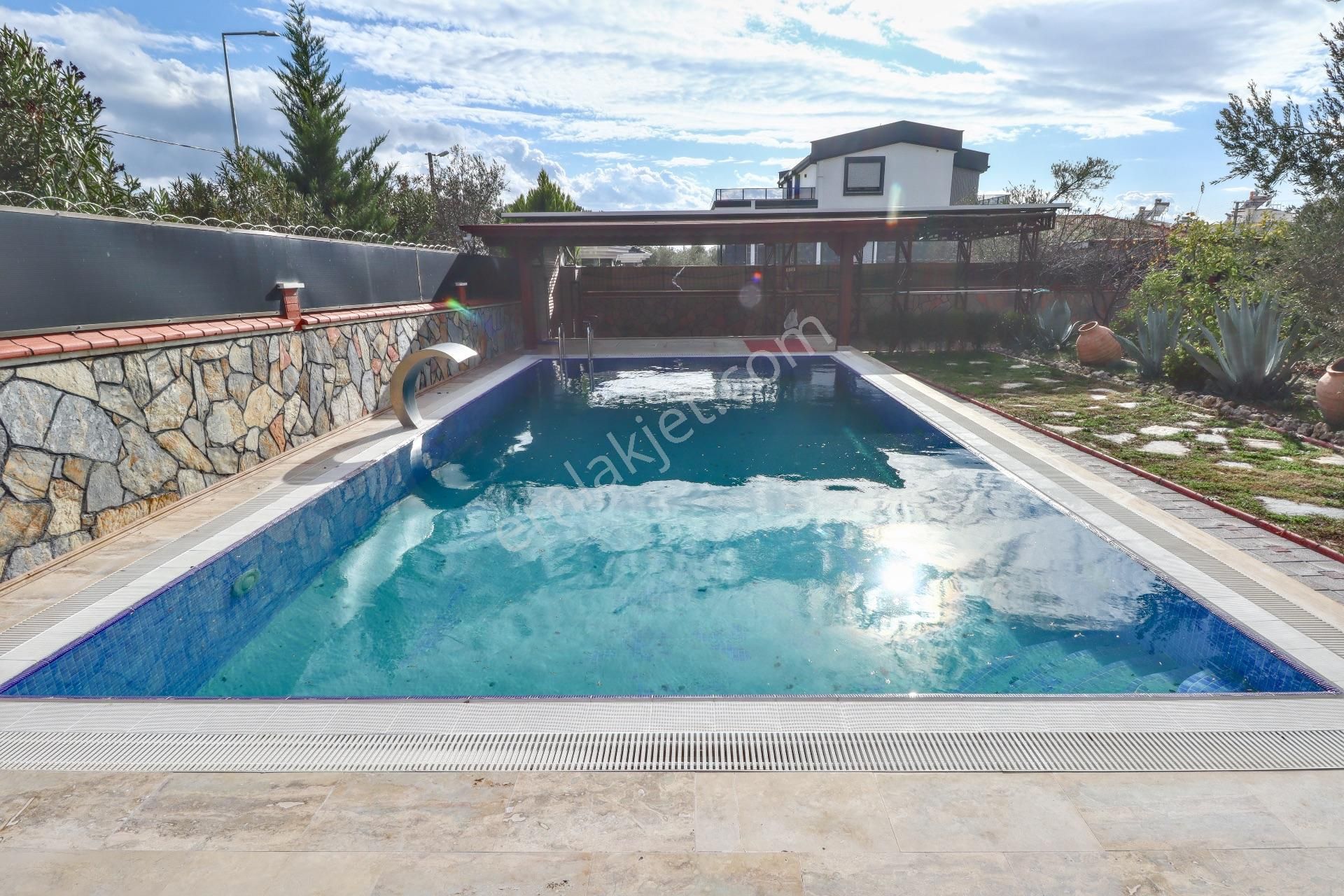 Altınoluk'ta 1400 M2 Arsa İçinde Satılık Villa5 - Görsel 9