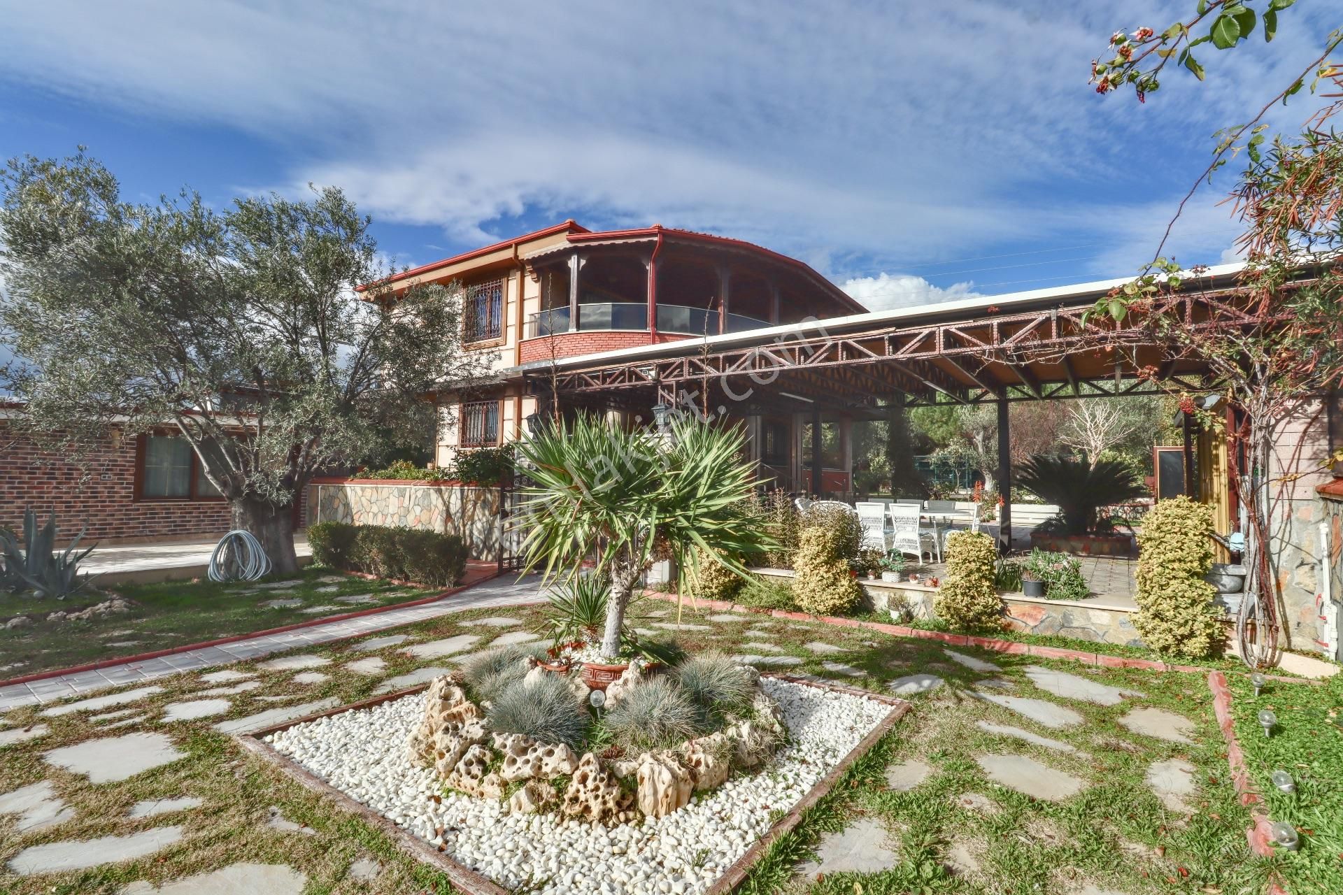 Altınoluk'ta 1400 M2 Arsa İçinde Satılık Villa5 - Görsel 7