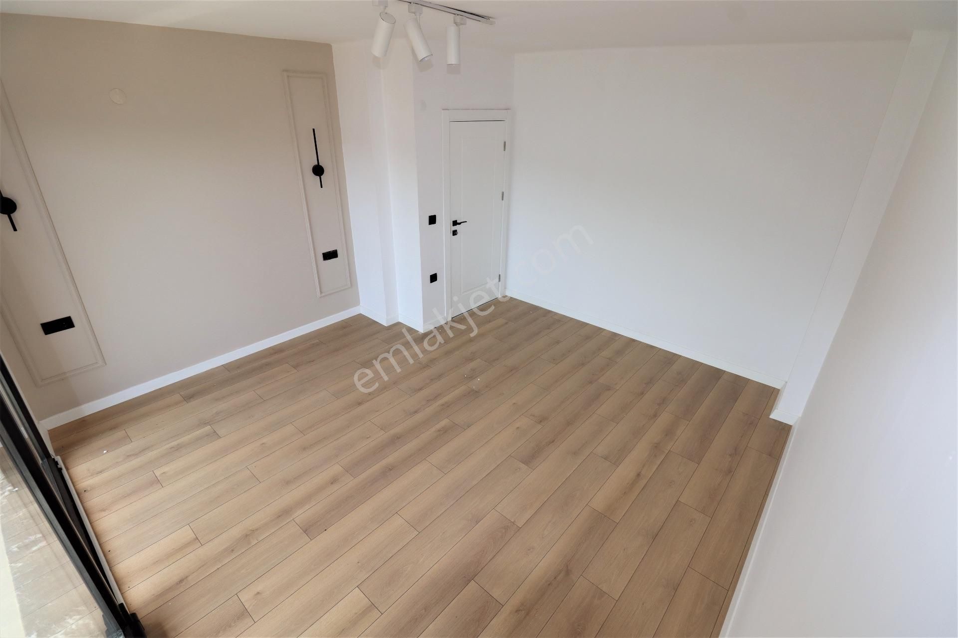 Güre'de Satılık Özel Havuızlu 5+1 Süper Lüks Villa - Görsel 32