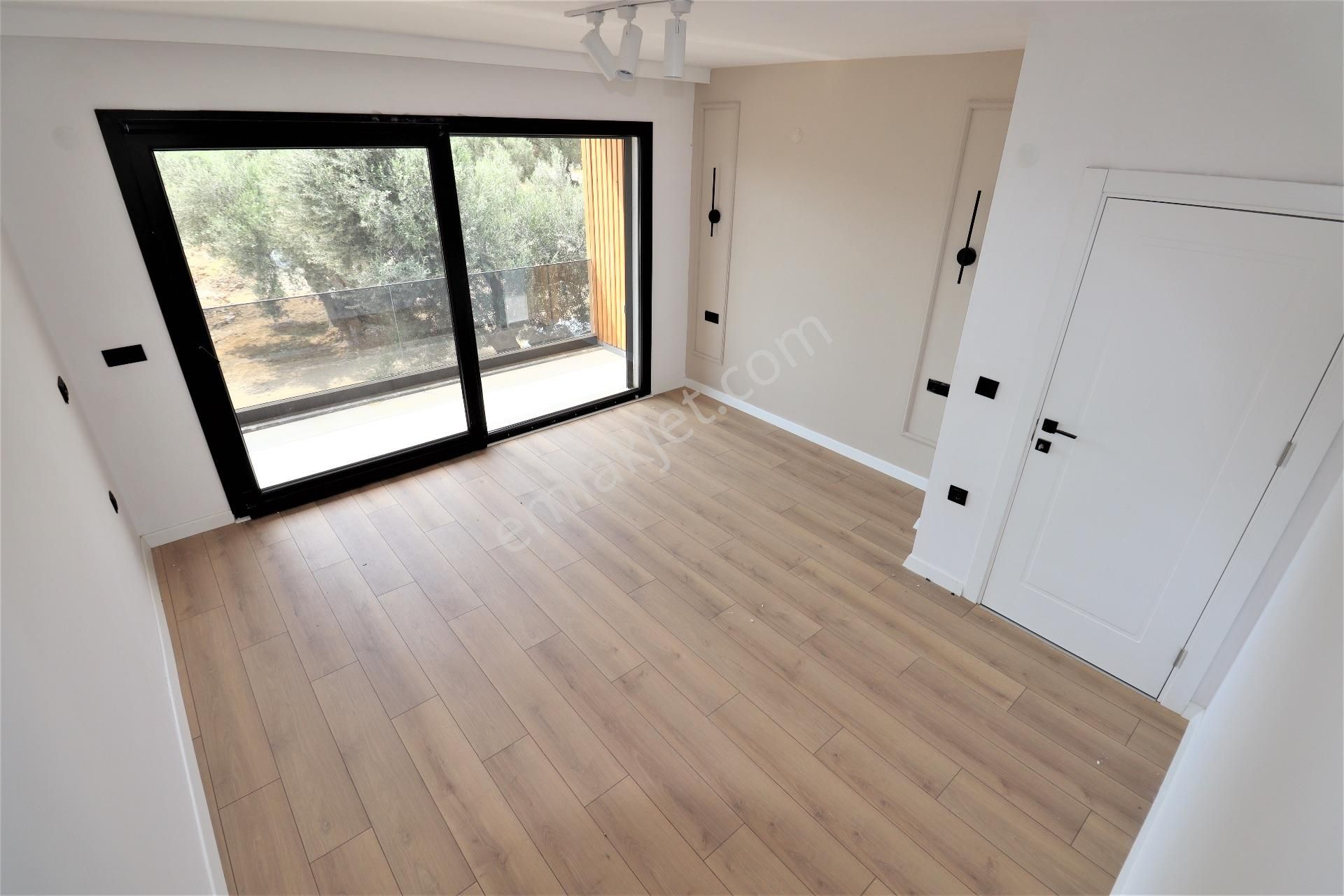 Güre'de Satılık Özel Havuızlu 5+1 Süper Lüks Villa - Görsel 31