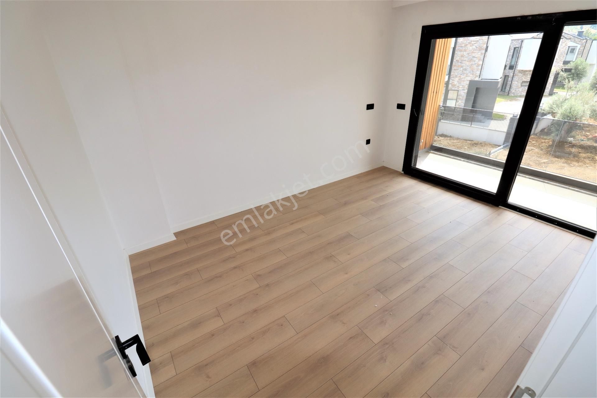 Güre'de Satılık Özel Havuızlu 5+1 Süper Lüks Villa - Görsel 30