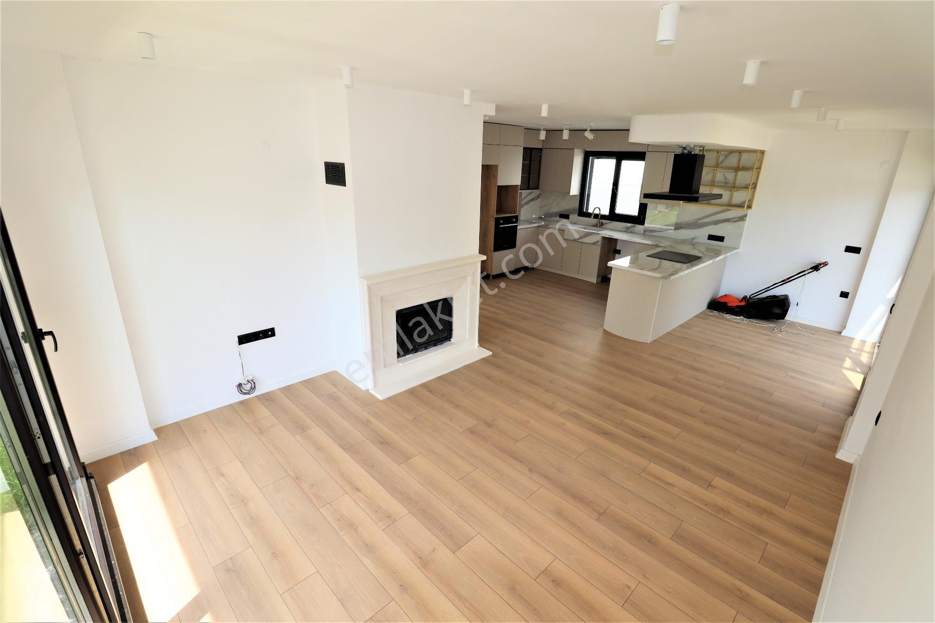 Güre'de Satılık Özel Havuızlu 5+1 Süper Lüks Villa - Görsel 15