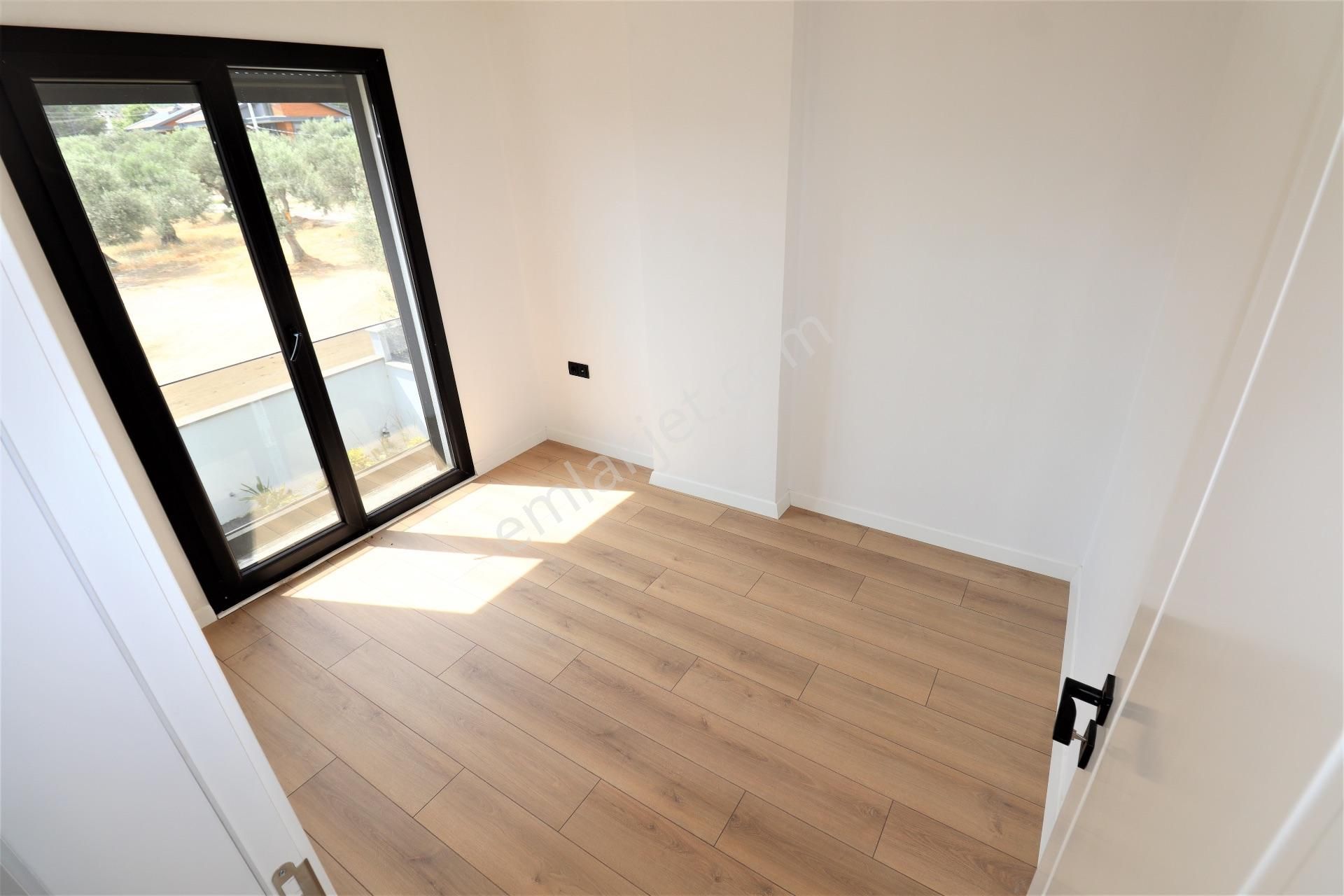 Güre'de Satılık Özel Havuızlu 5+1 Süper Lüks Villa - Görsel 26