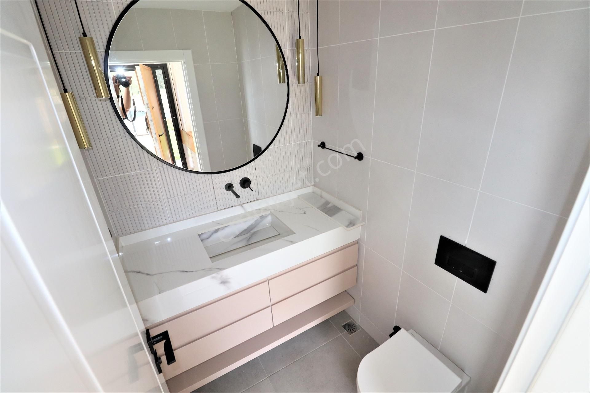 Güre'de Satılık Özel Havuızlu 5+1 Süper Lüks Villa - Görsel 21