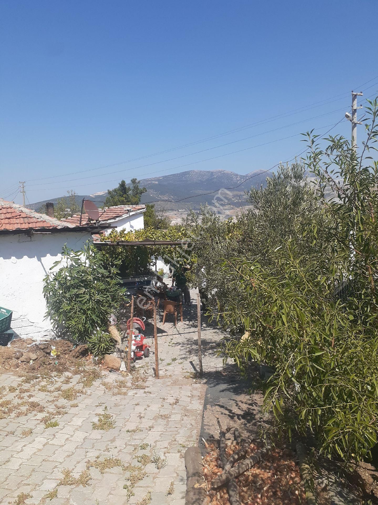 İzmir Kınık Arpaseki Köyü'nde Satılık Müstakil Bahçeli Köy Evi - Görsel 16