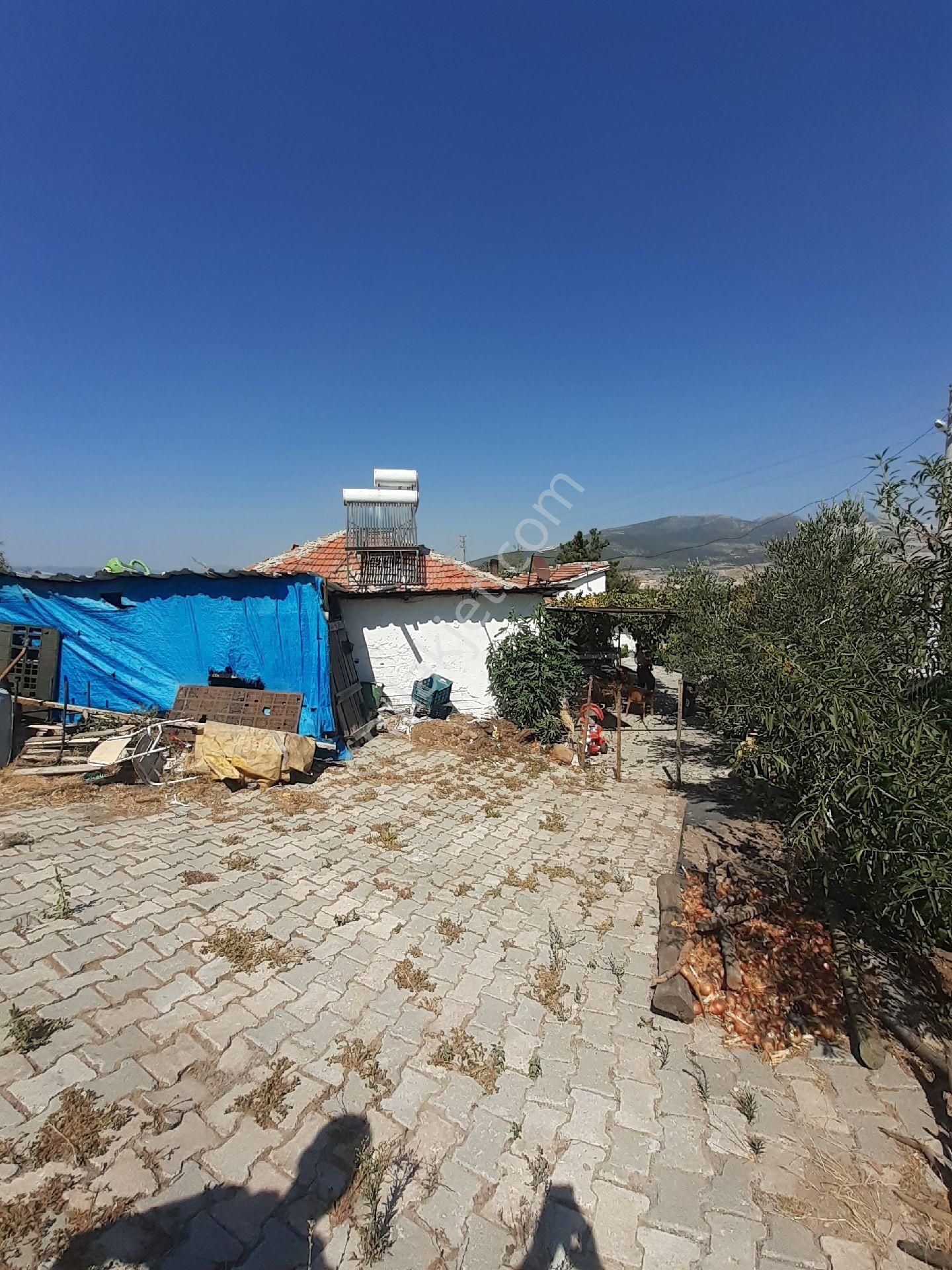 İzmir Kınık Arpaseki Köyü'nde Satılık Müstakil Bahçeli Köy Evi - Görsel 17