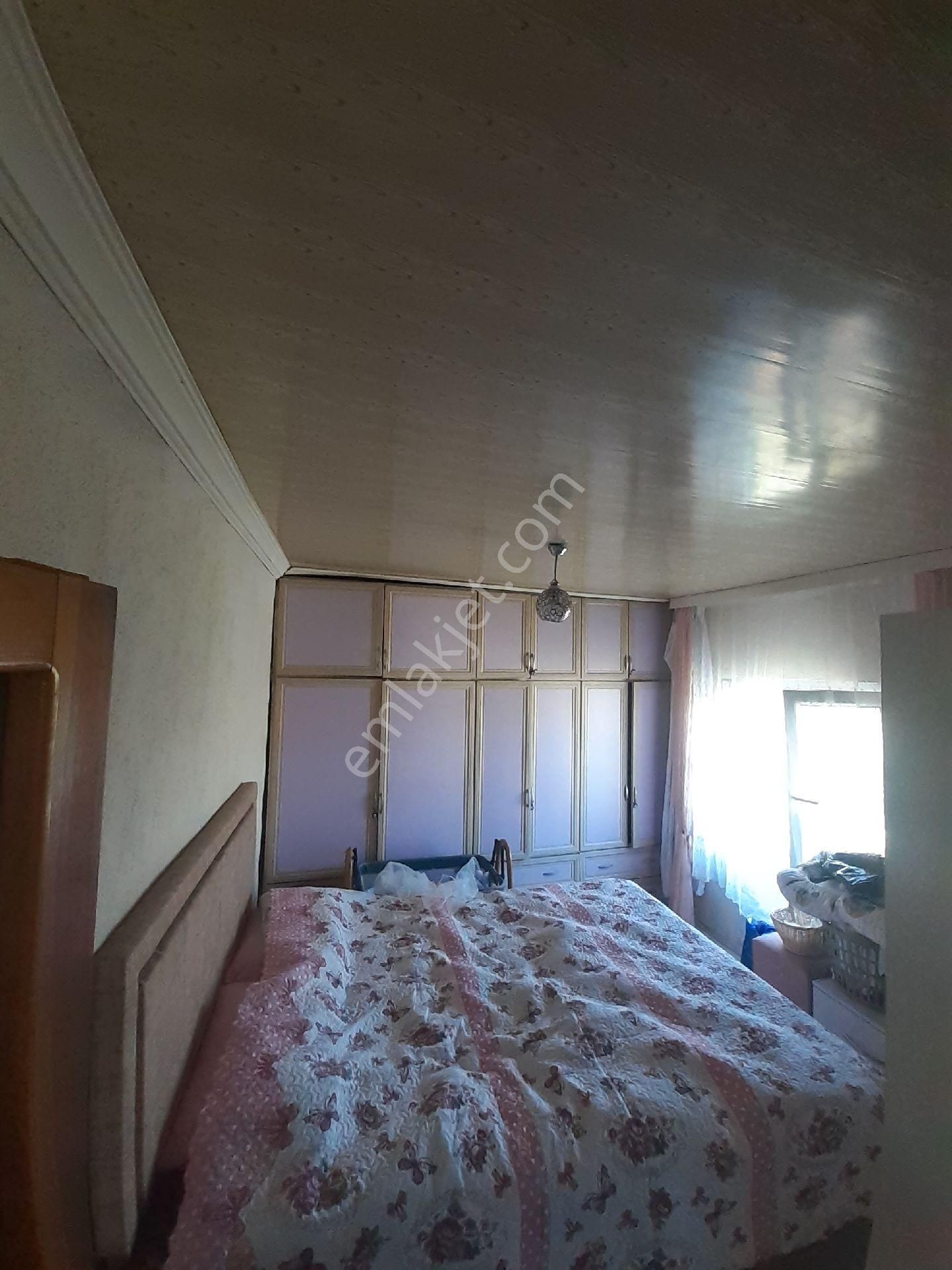 İzmir Kınık Arpaseki Köyü'nde Satılık Müstakil Bahçeli Köy Evi - Görsel 4