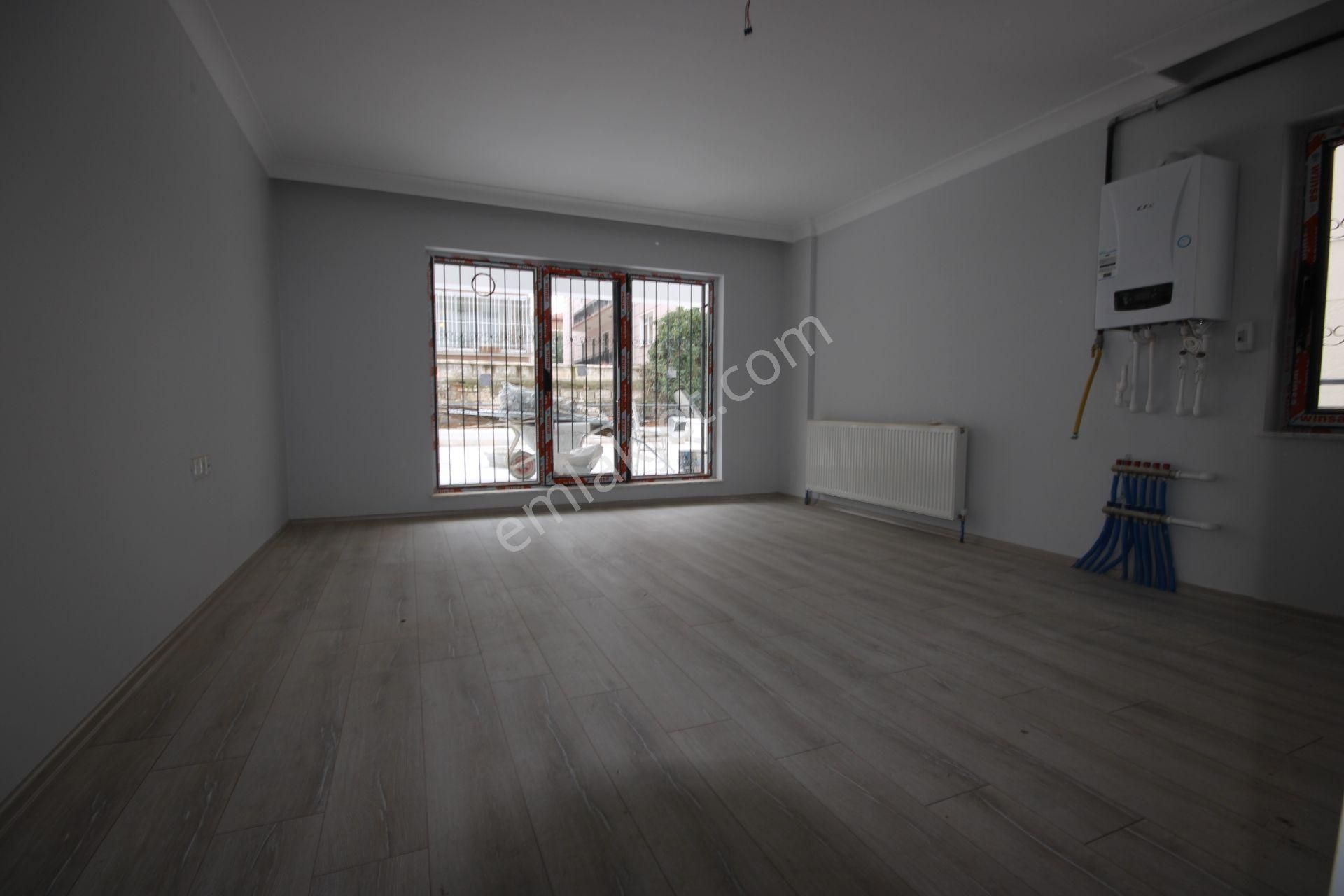 Anadoludan Bahçelievlerde Yeni Binada 1+1 Güney