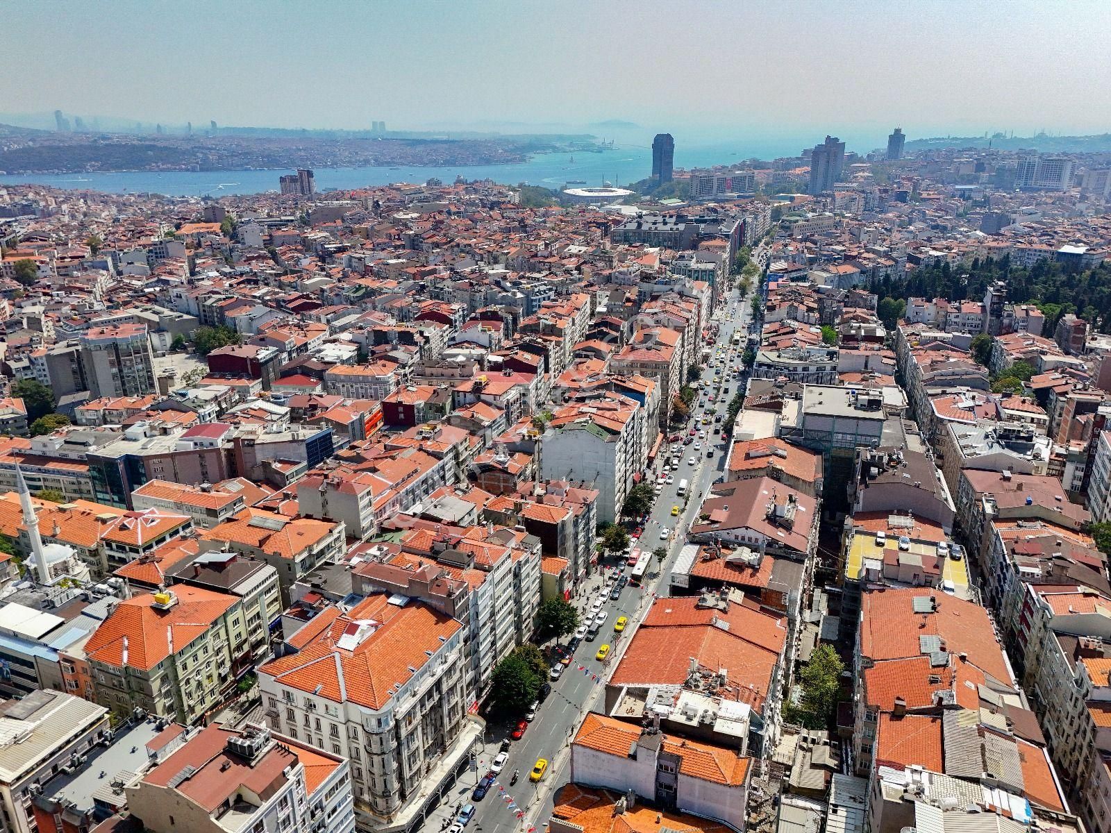 Mükemmel Konumda İşyerine Uygun Kiralık - Görsel 13