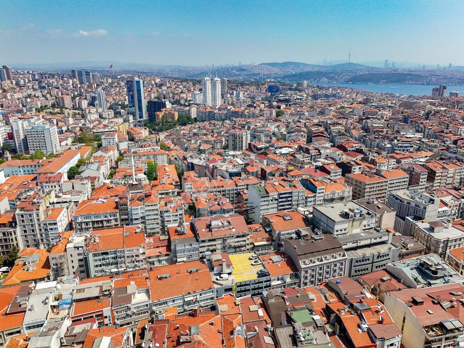 Mükemmel Konumda İşyerine Uygun Kiralık - Görsel 14