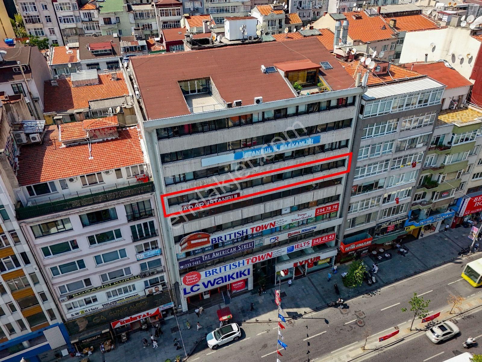 Mükemmel Konumda İşyerine Uygun Kiralık