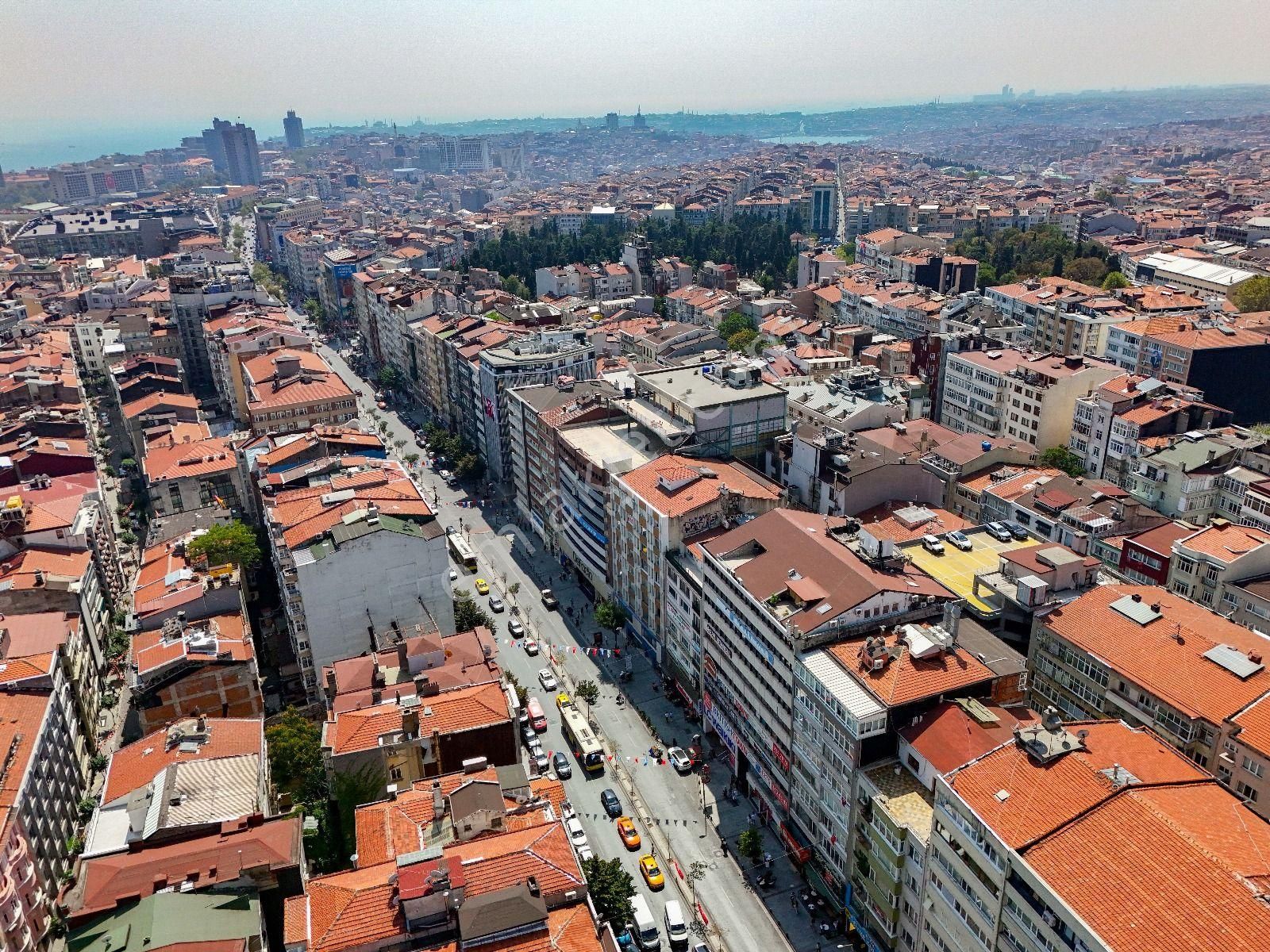 Mükemmel Konumda İşyerine Uygun Kiralık - Görsel 2