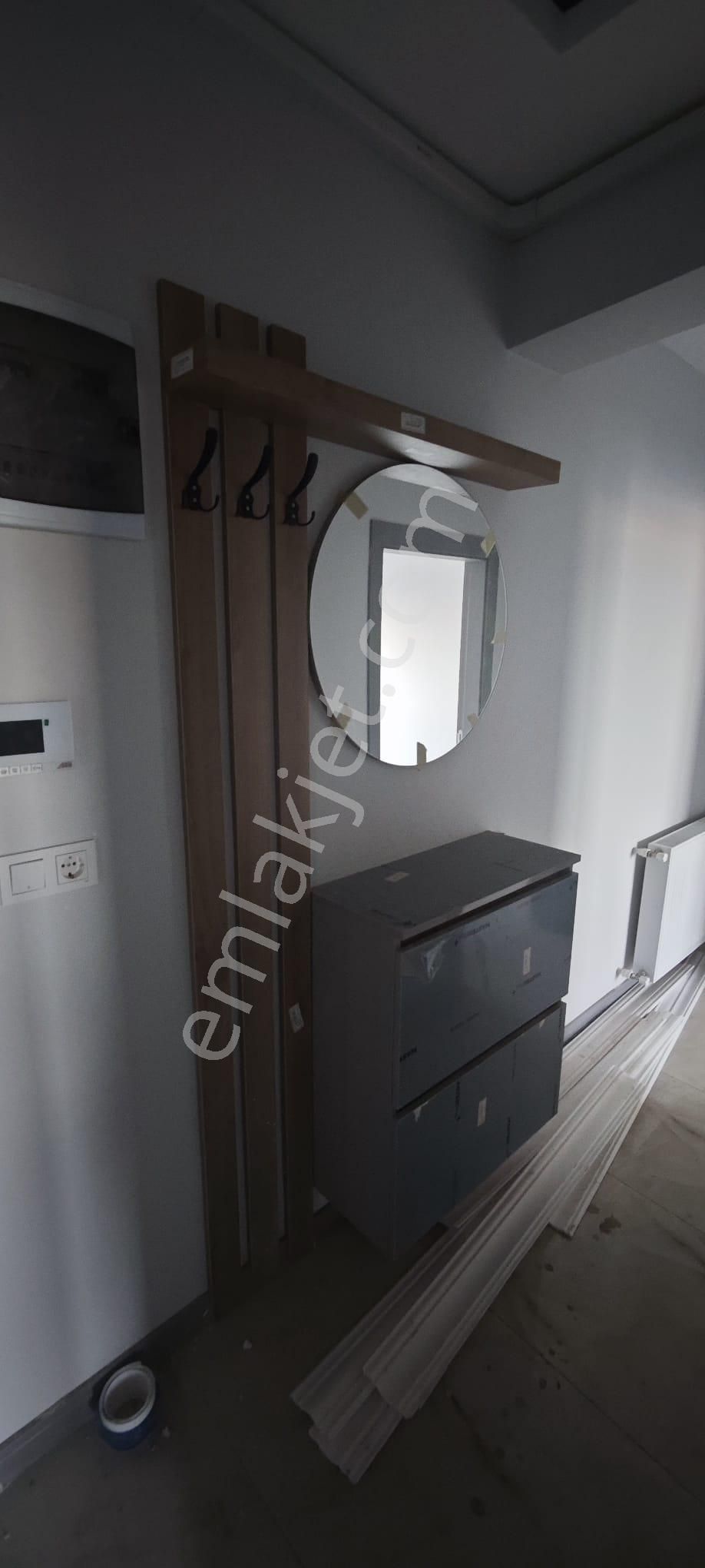 Çelebiler Gayrimenkul'den Atatürk Mahallesin'de Giriş Kat Ve 3. Kat Satılık 3+1 Daireler (takaslı)