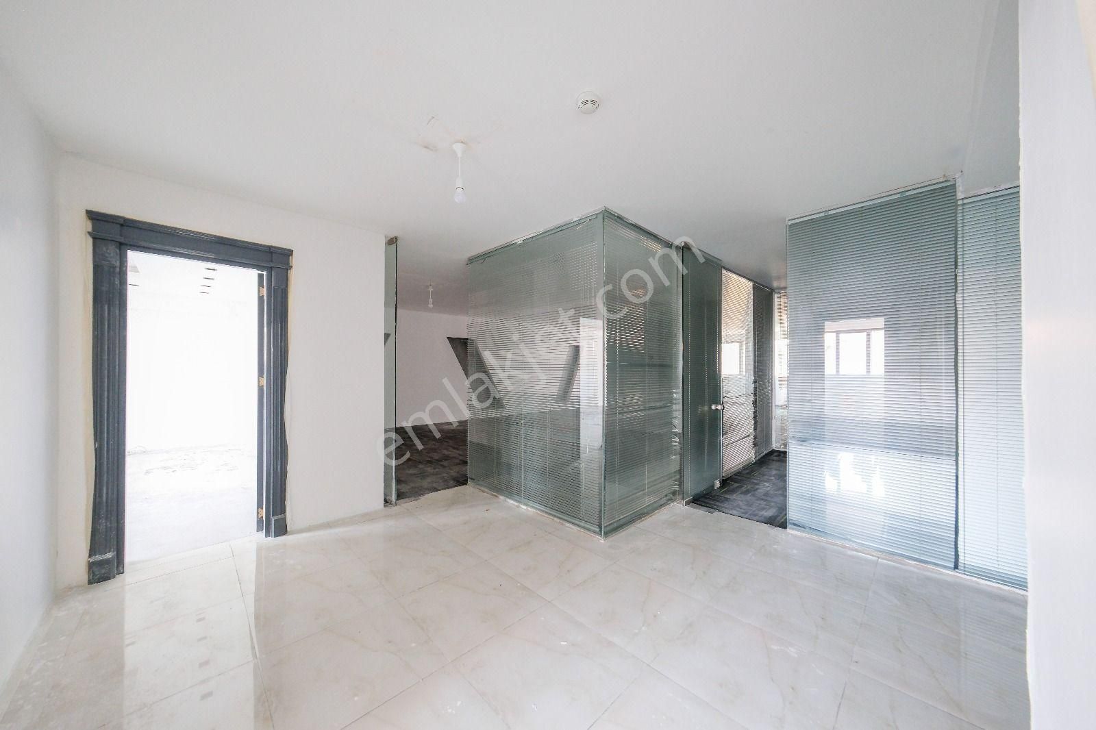 Mükemmel Konumda İşyerine Uygun Satılık - Görsel 26