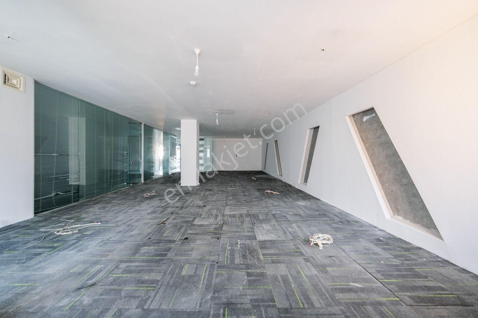 Mükemmel Konumda İşyerine Uygun Satılık - Görsel 25