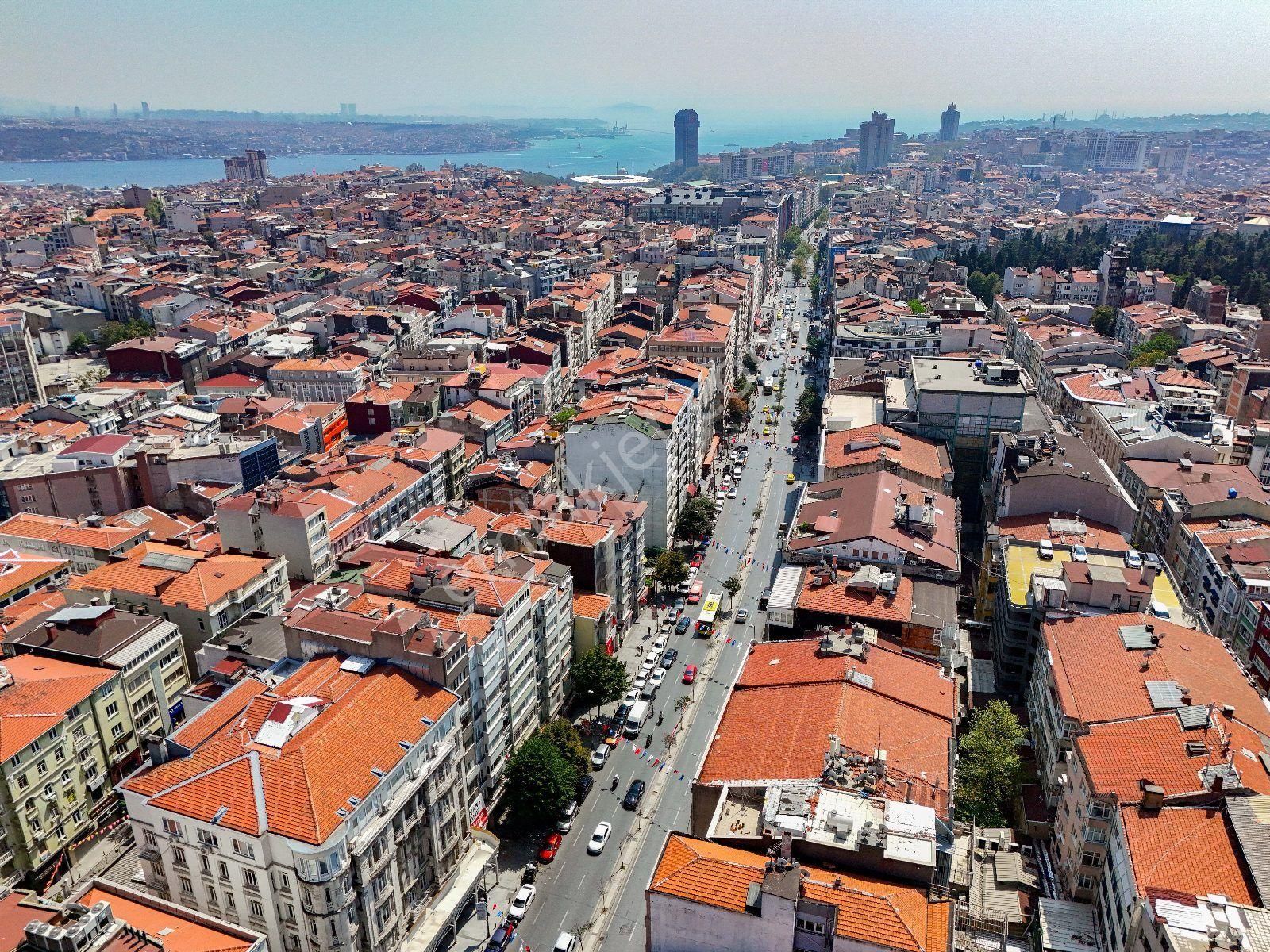 Mükemmel Konumda İşyerine Uygun Satılık - Görsel 18