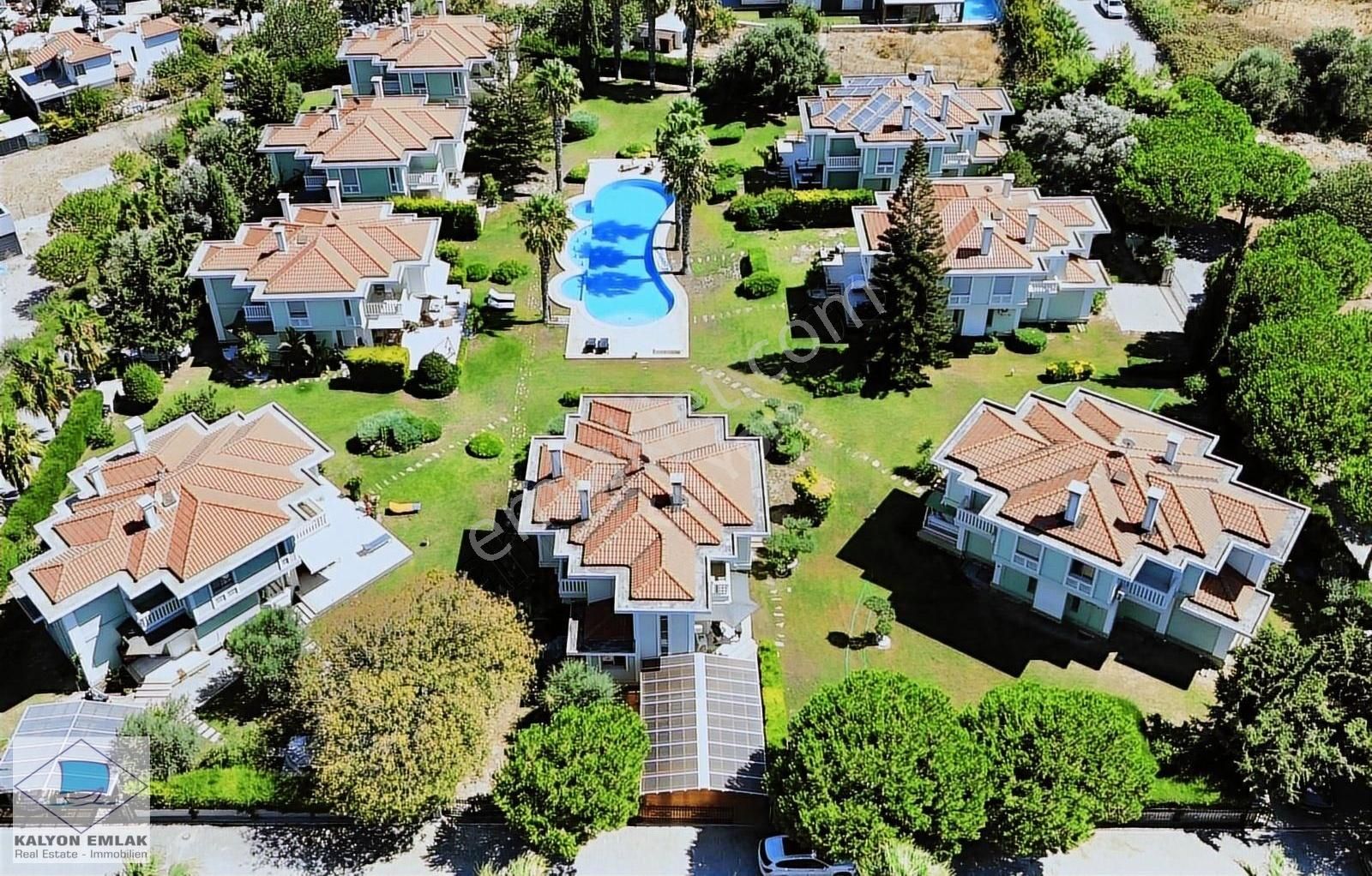 Çeşme Mamurbaba'da Satılık Site İçi Ortak Havuzlu Müstakil Villa - Görsel 13