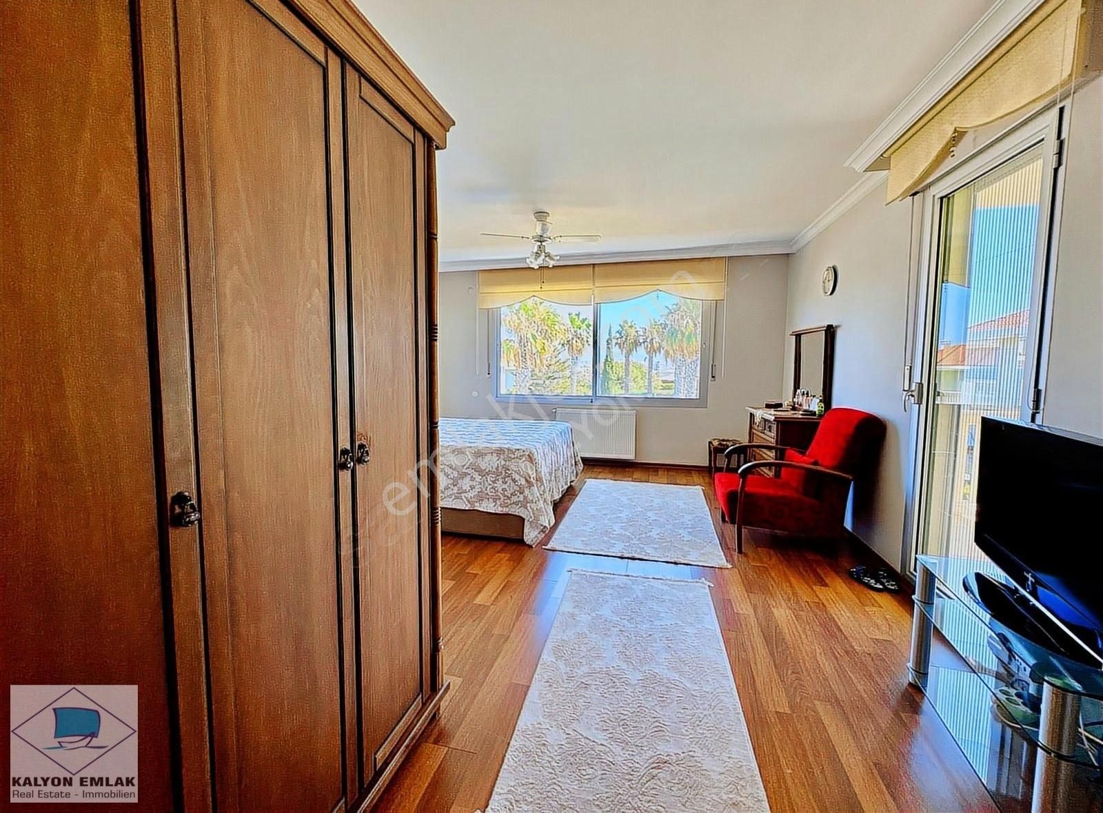 Çeşme Mamurbaba'da Satılık Site İçi Ortak Havuzlu Müstakil Villa - Görsel 32