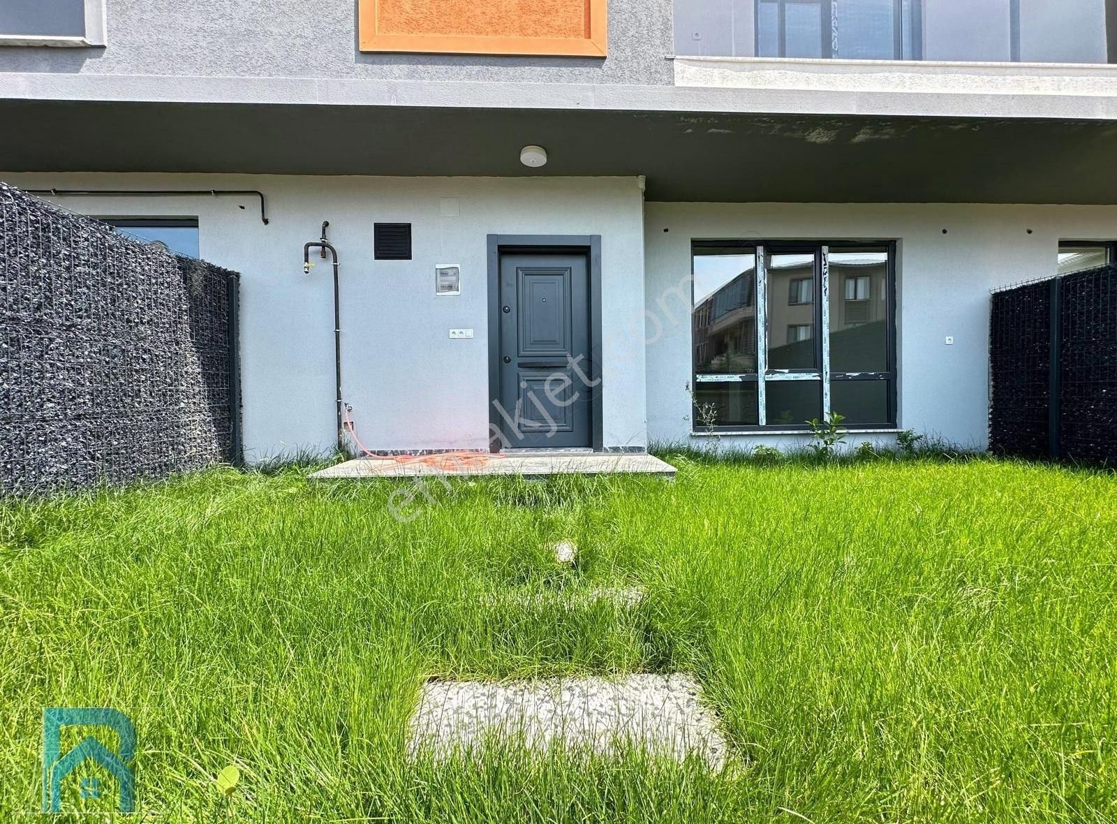 Müstakil Bahçe Birinci Sınıf İşçilik İlçe Merkezinde Villa - Görsel 2