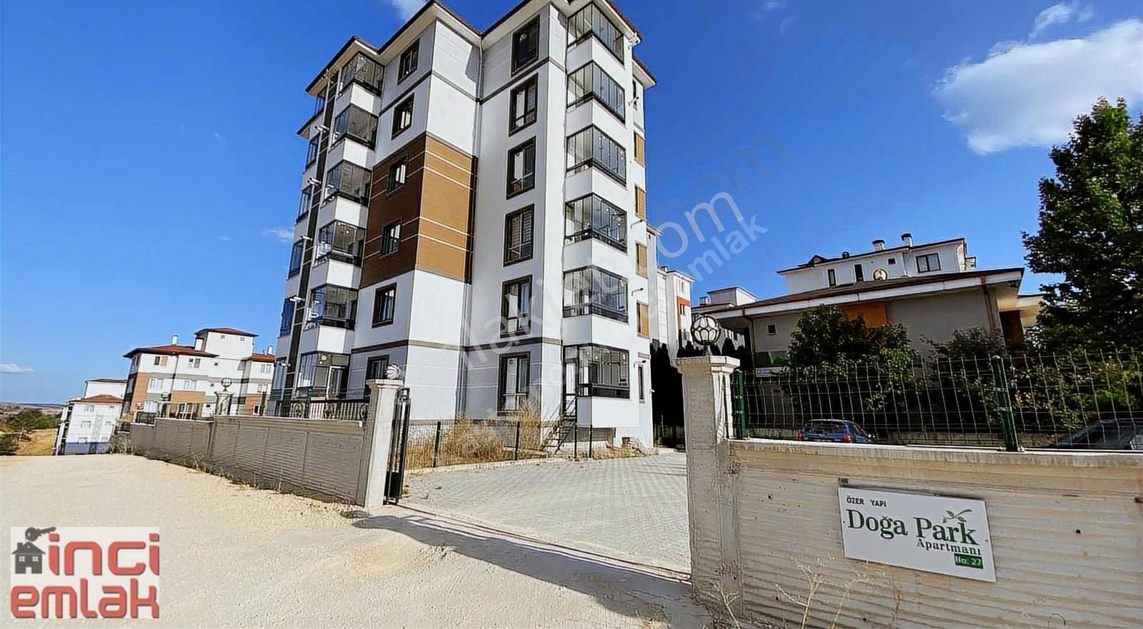 Kuzeykent'te Merkezi Konumda 1+1 Satılık Daire