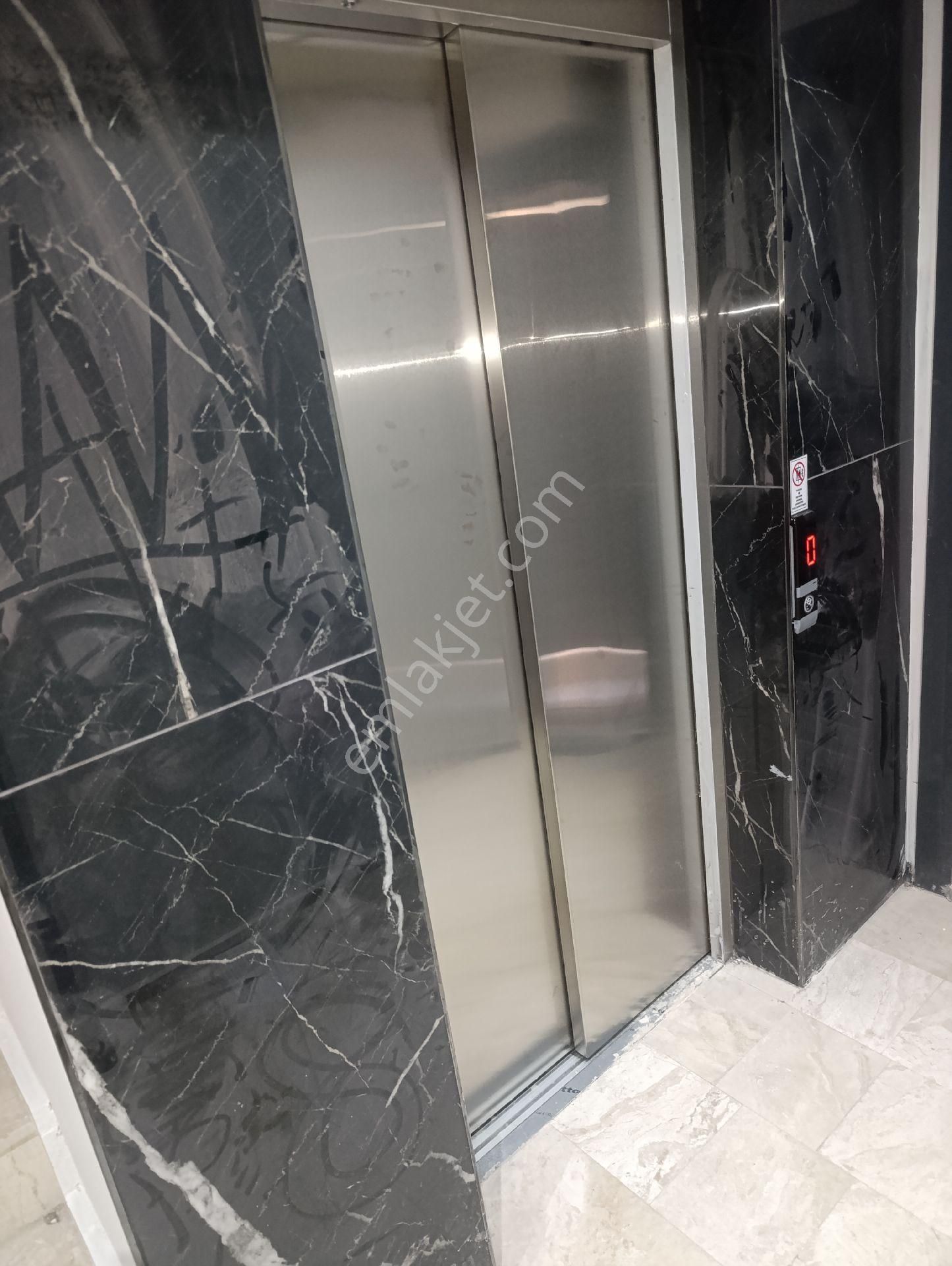Denizli Merkezefendi Şemikler'de Satılık Lüks Daire 3 Katlı Binanın Ara Katı 2+1 - Görsel 20