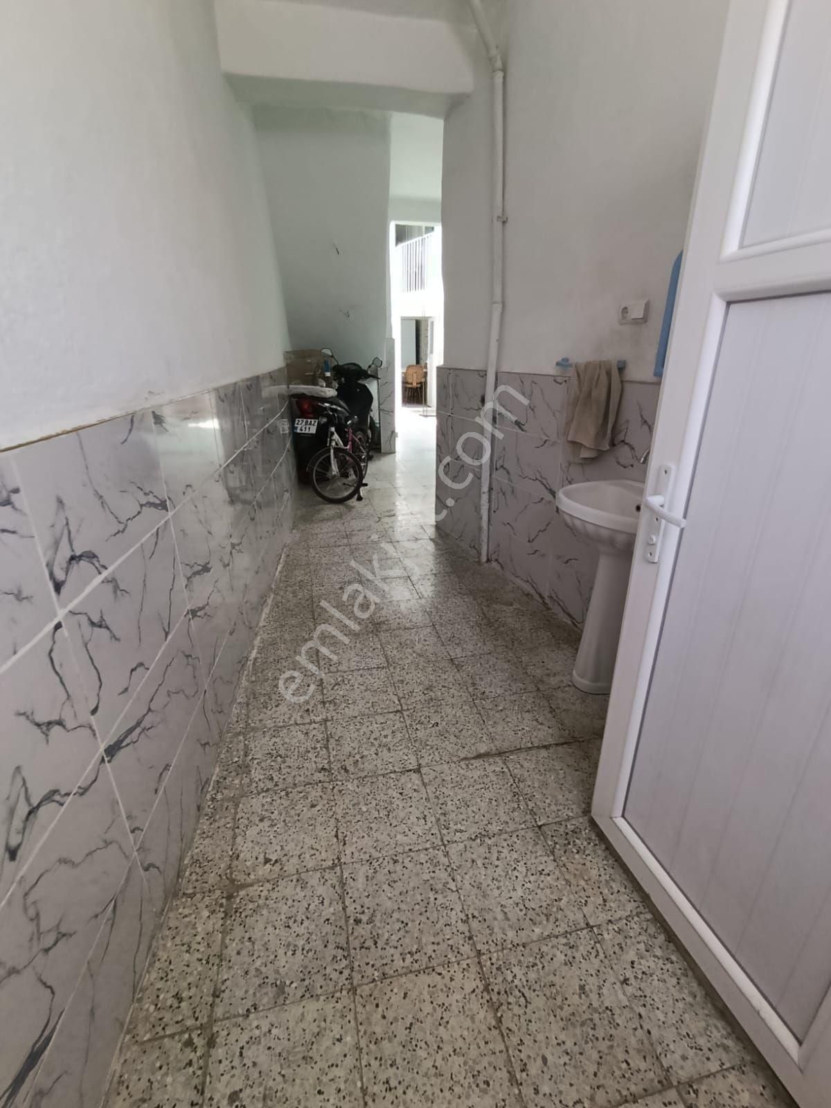 Merkezi Konumda Satılık Müstakil Ev - Görsel 3